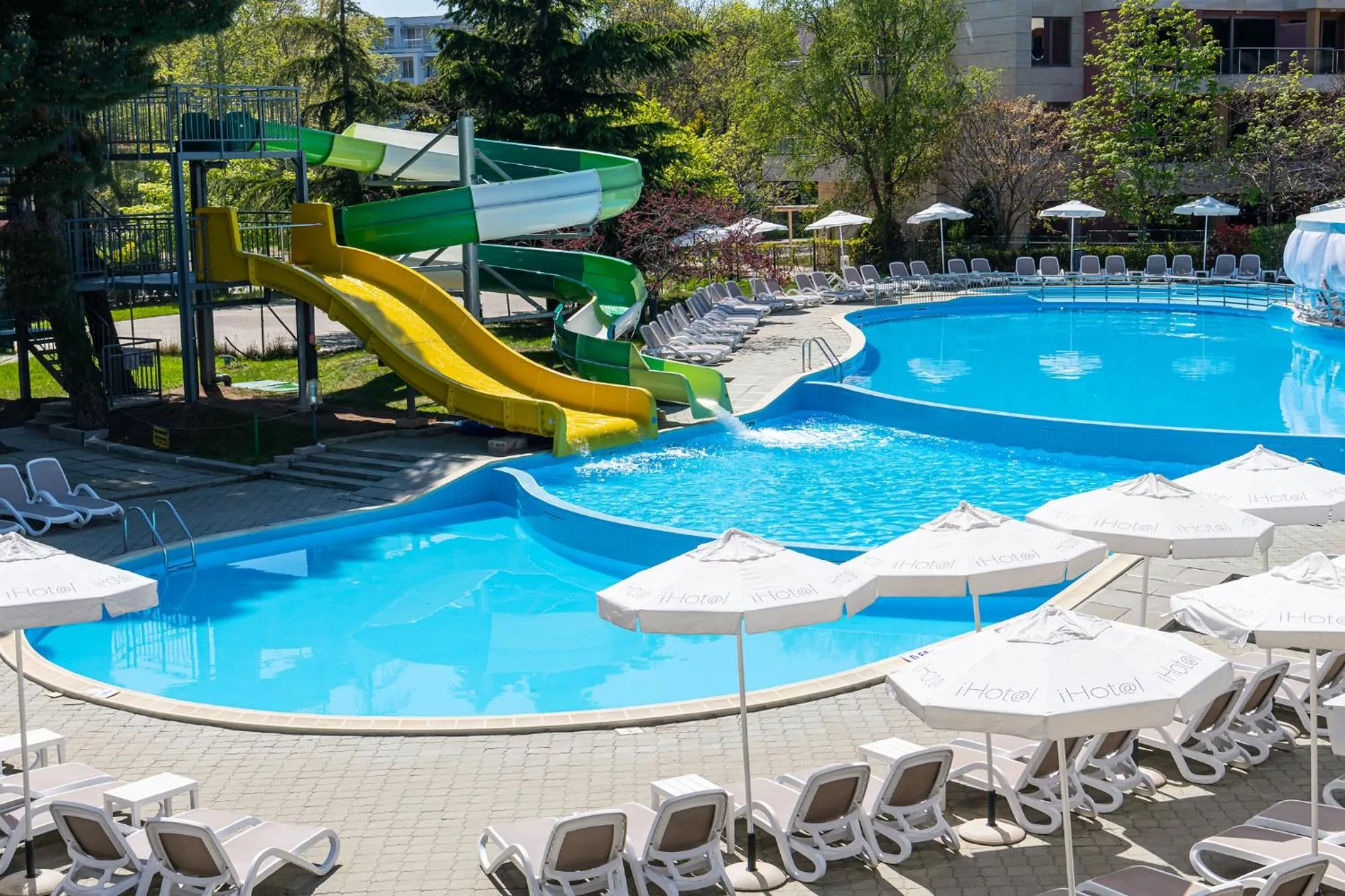 Swimming pool in iHotel Sunny Beach