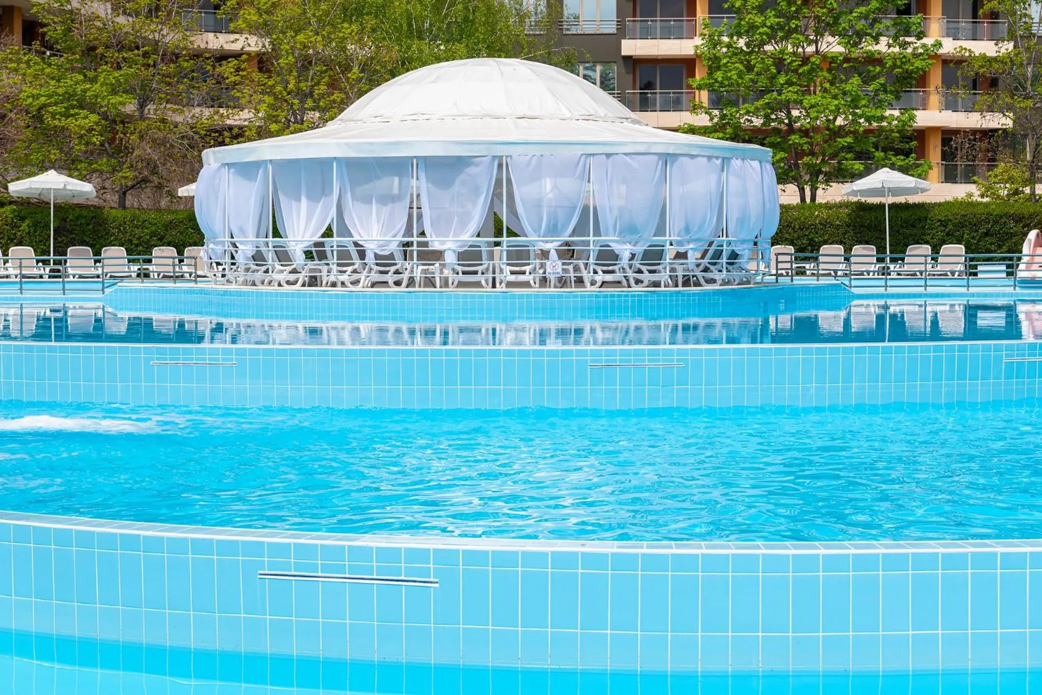 Swimming pool in iHotel Sunny Beach