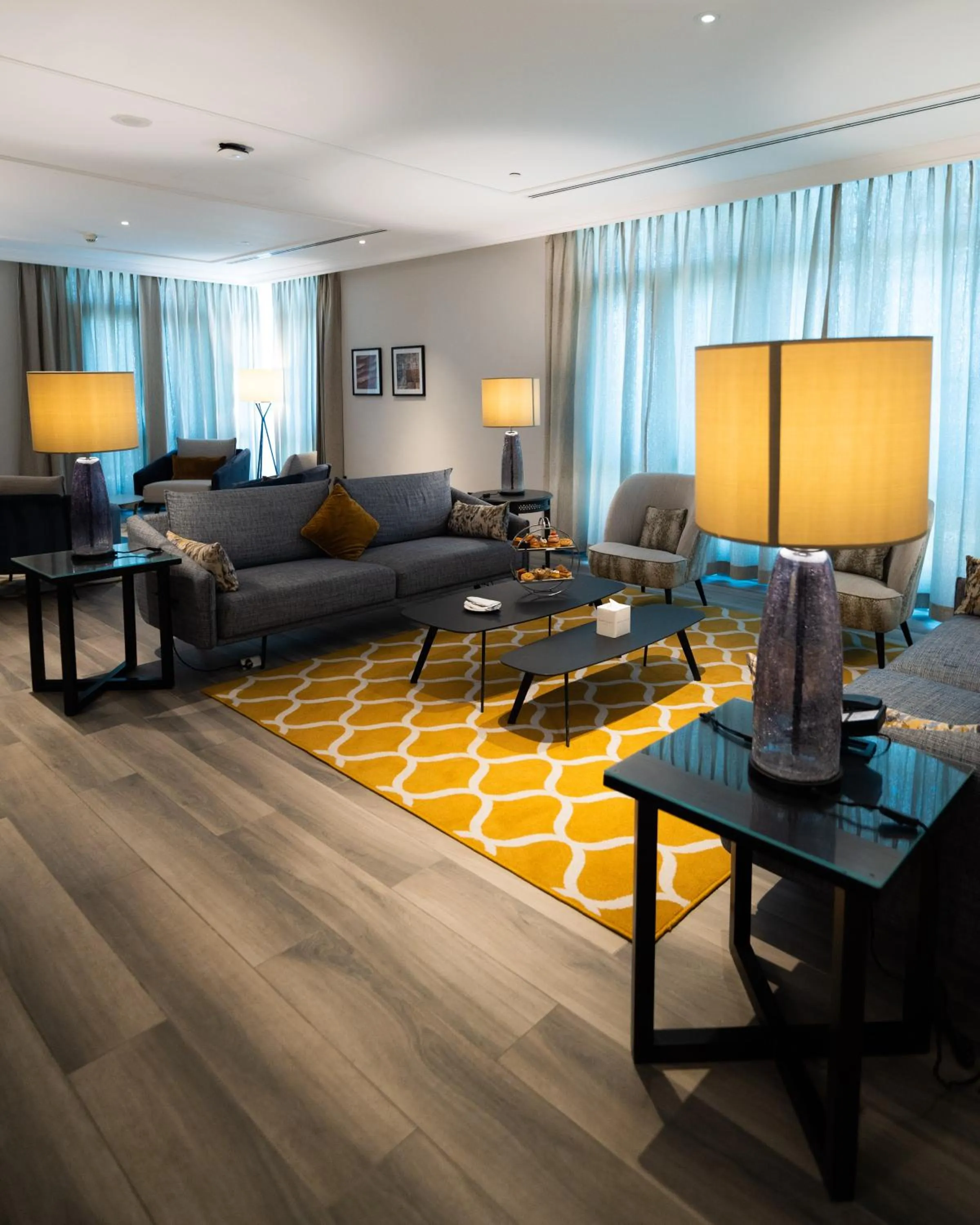 Living room, Bed in Grand Hyatt Amman