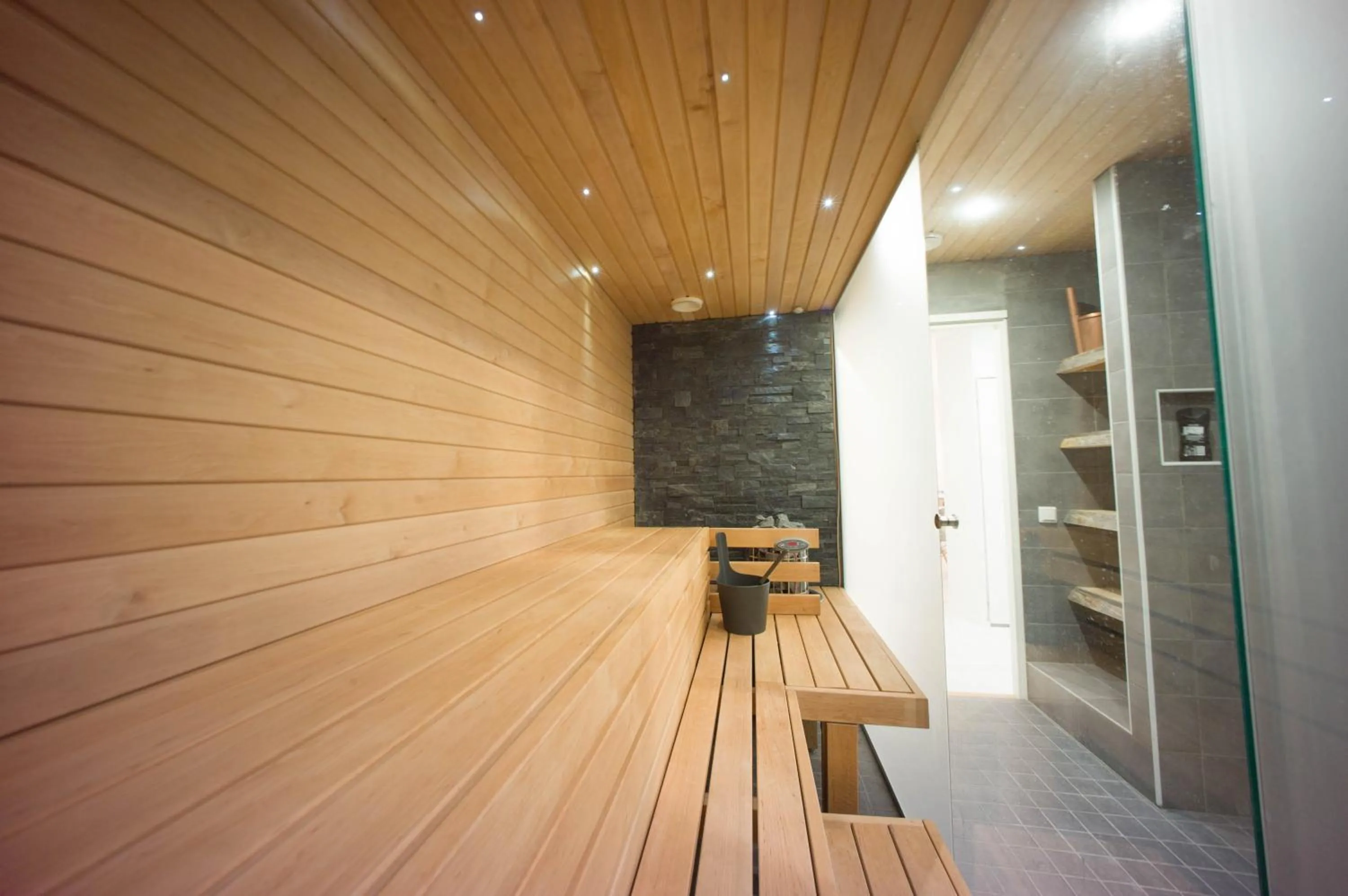 Single Bed in Mixed Dormitory Room in Capsule Hotel Ibedcity