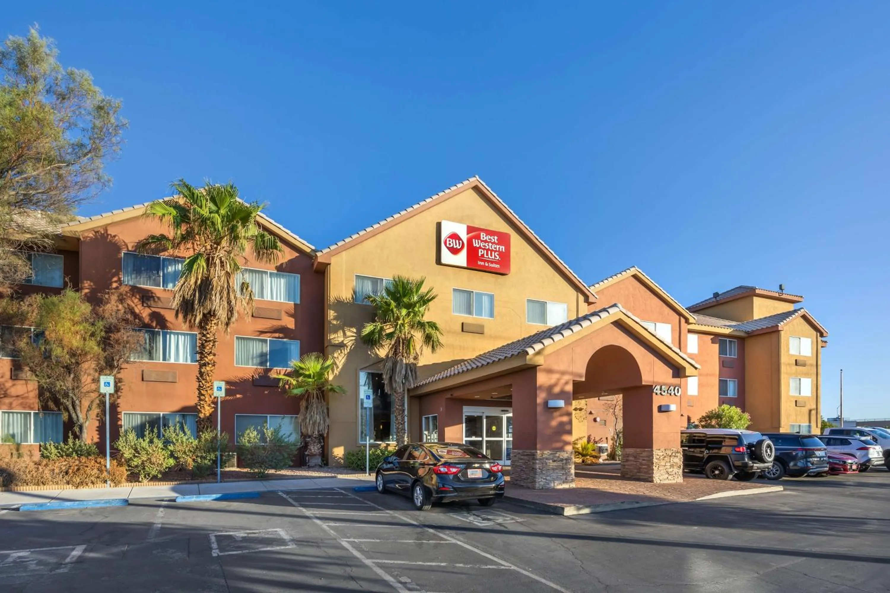 Property building in Best Western Plus North Las Vegas Inn & Suites