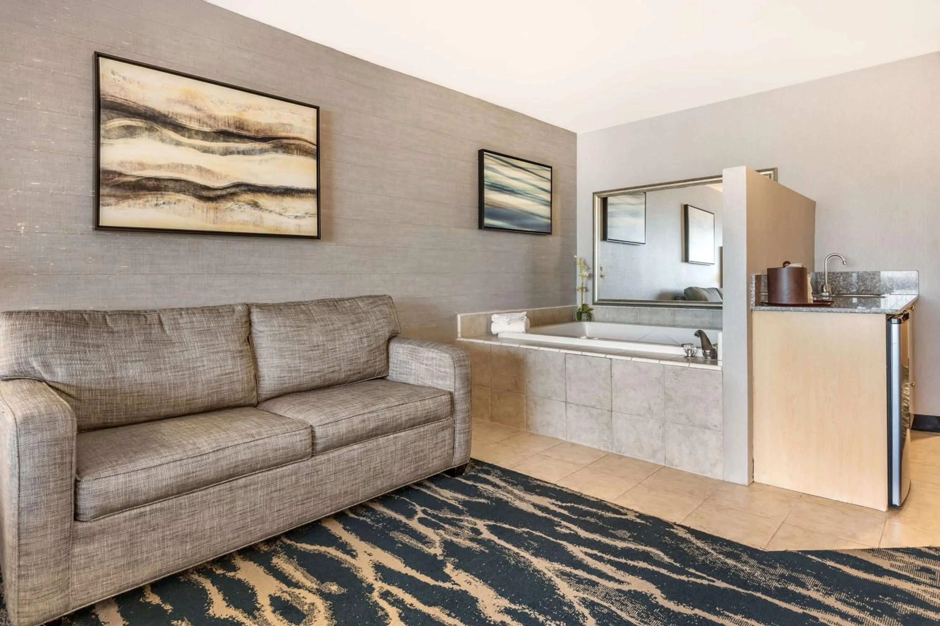 Bedroom in Best Western Plus North Las Vegas Inn & Suites