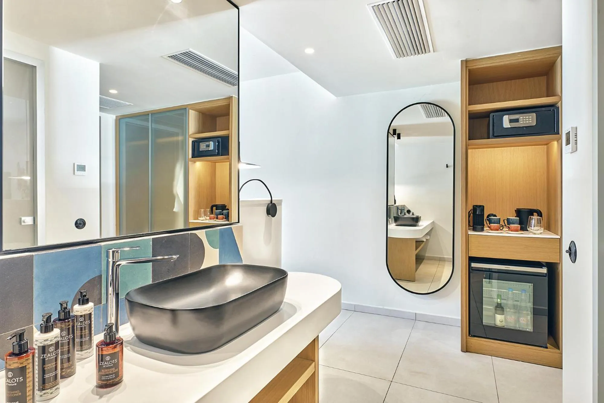 Bathroom in Paralos Kosta Alímia