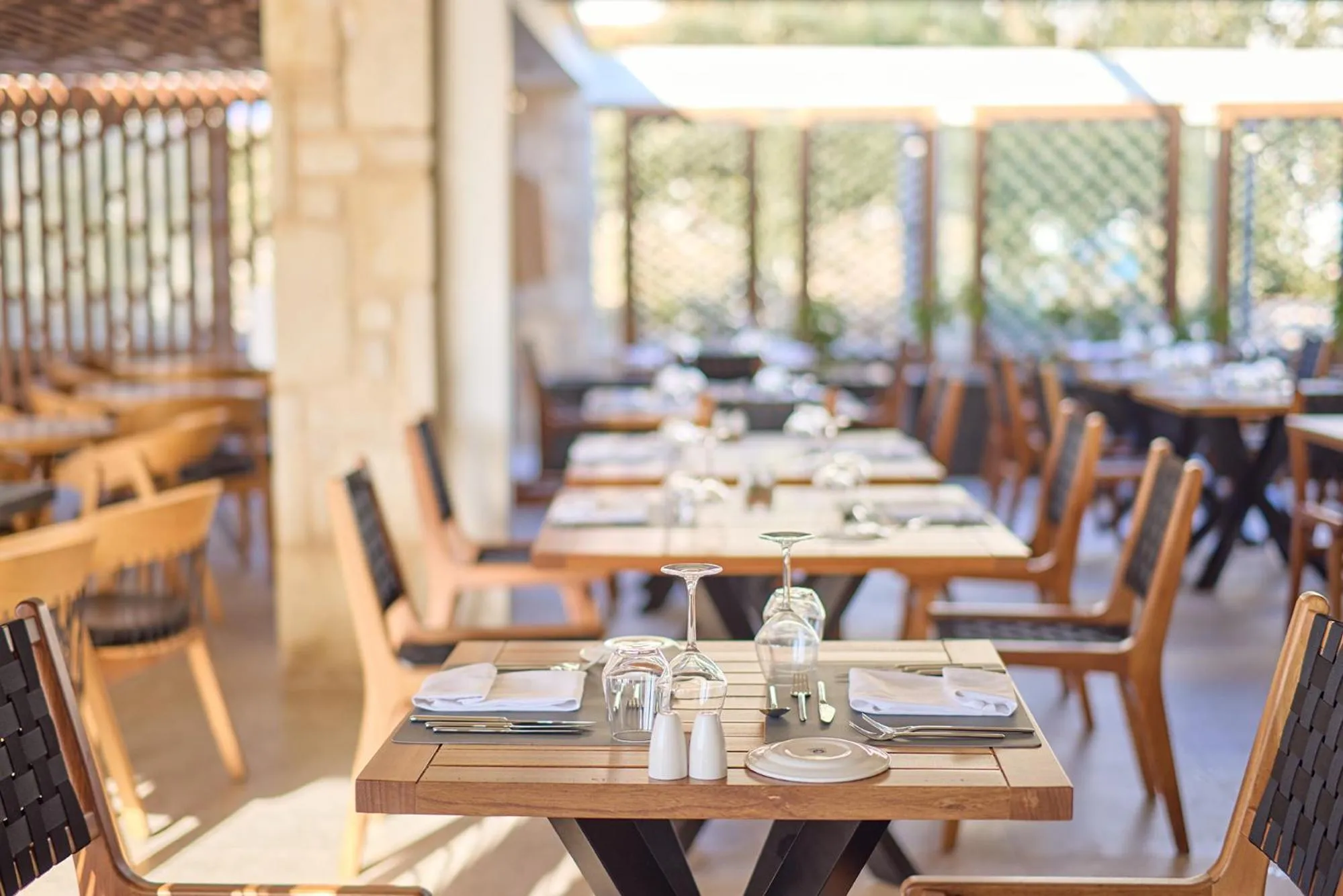 Restaurant/places to eat in Paralos Kosta Alímia