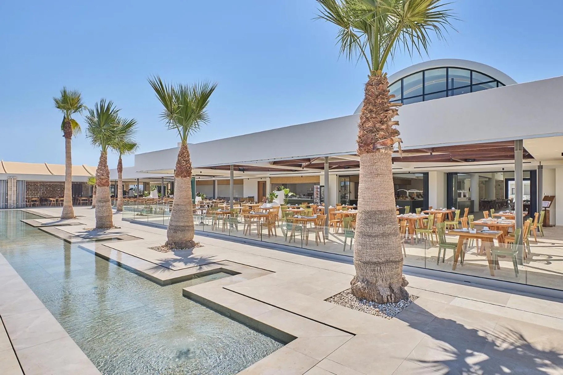 Property building in Paralos Kosta Alímia