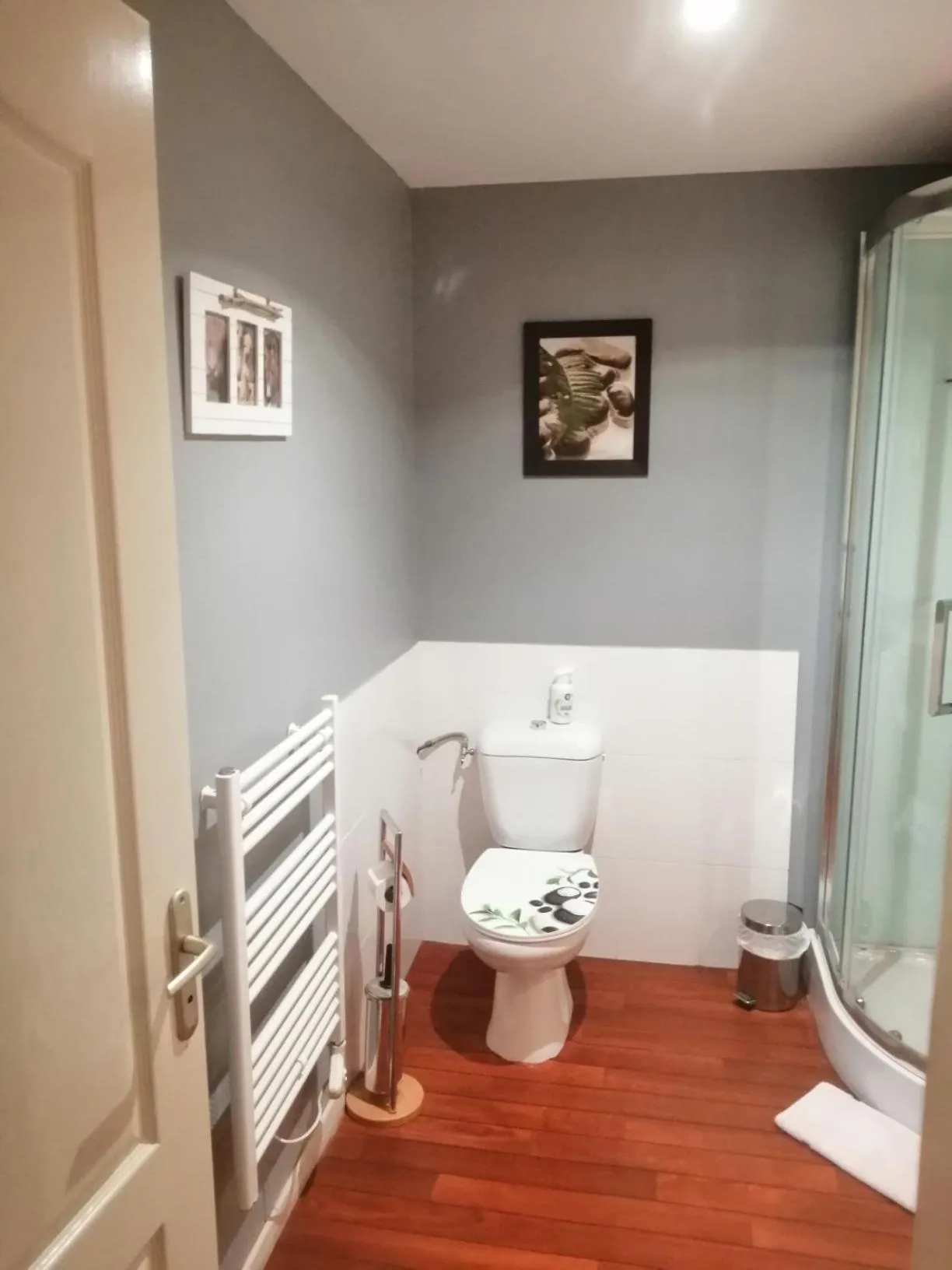 Bathroom in les tourterelles