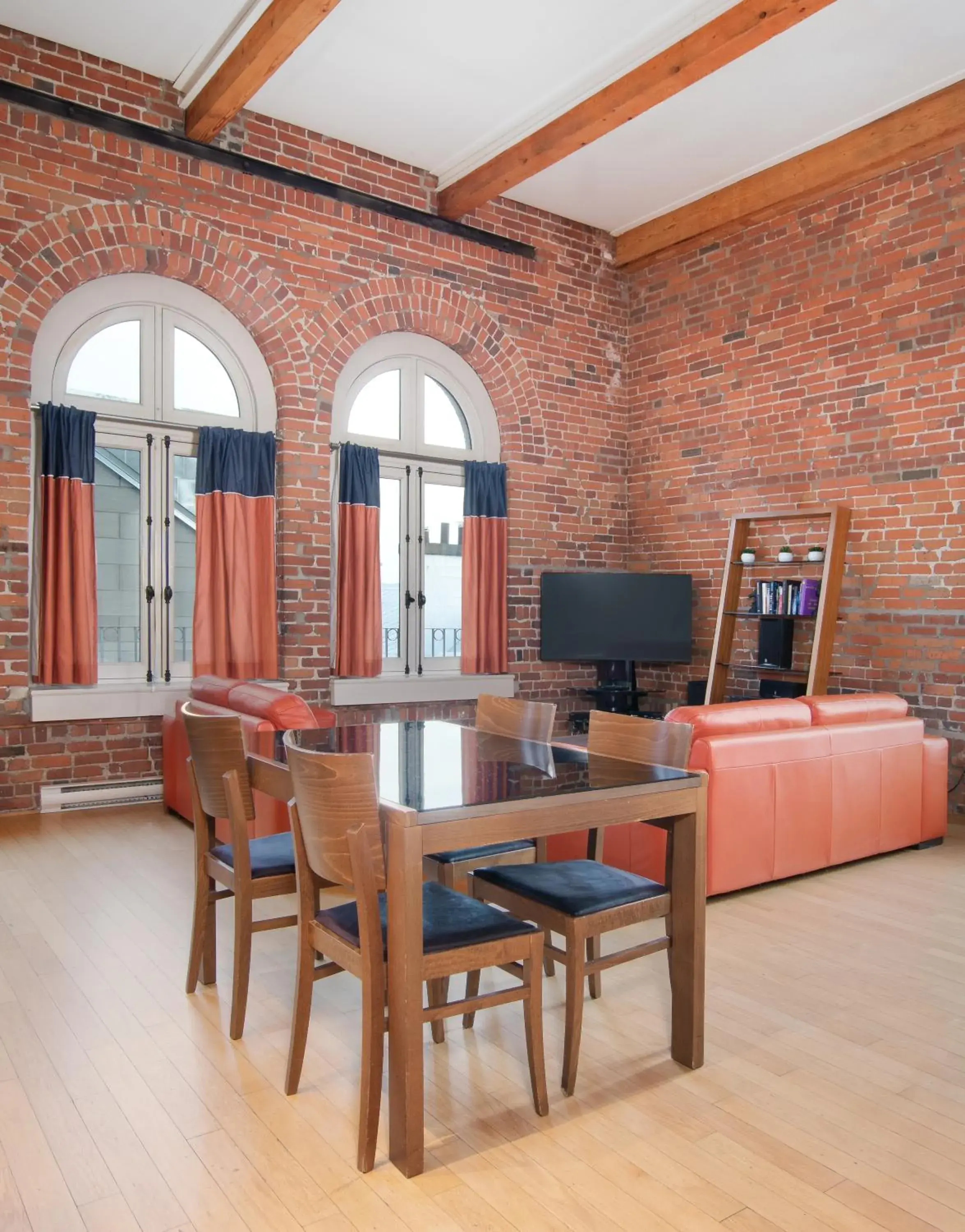 Apartment 304 in Les Lofts 1048 Apartment 304 in Les Lofts 1048