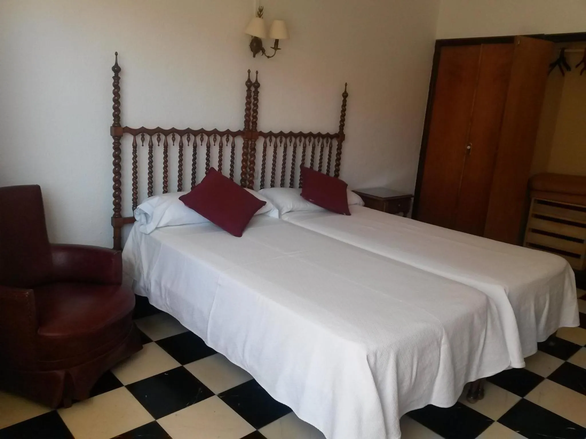 Bedroom, Bed in Hostal Cas Bombu