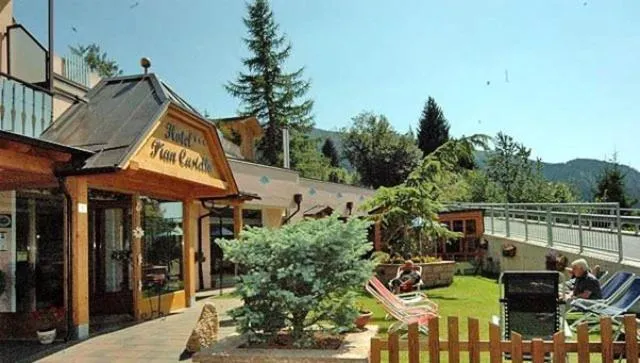 Facade/entrance in Hotel Piancastello