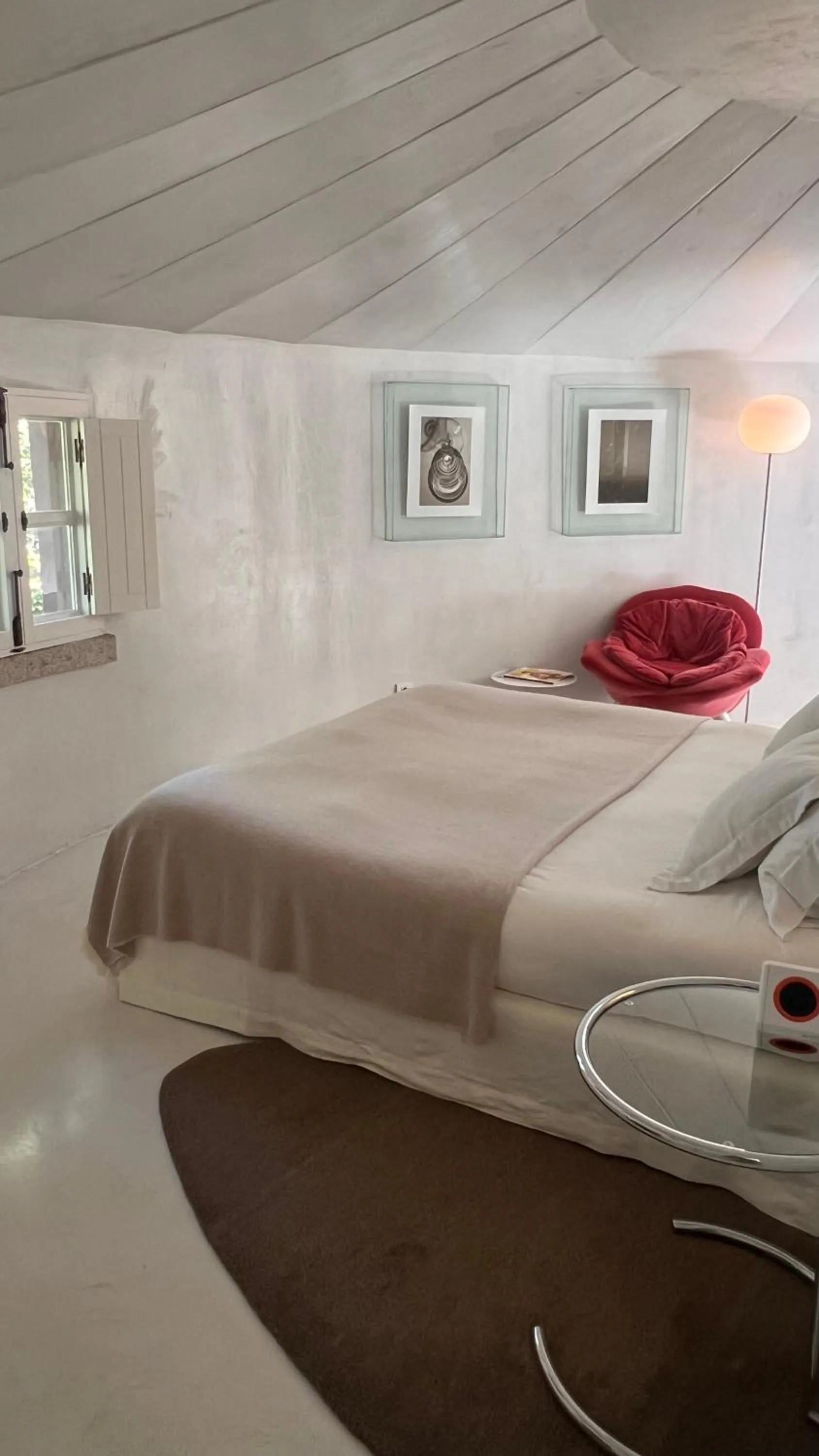 Photo of the whole room, Bed in Enoturismo Novavila Rias Baixas Wine Design