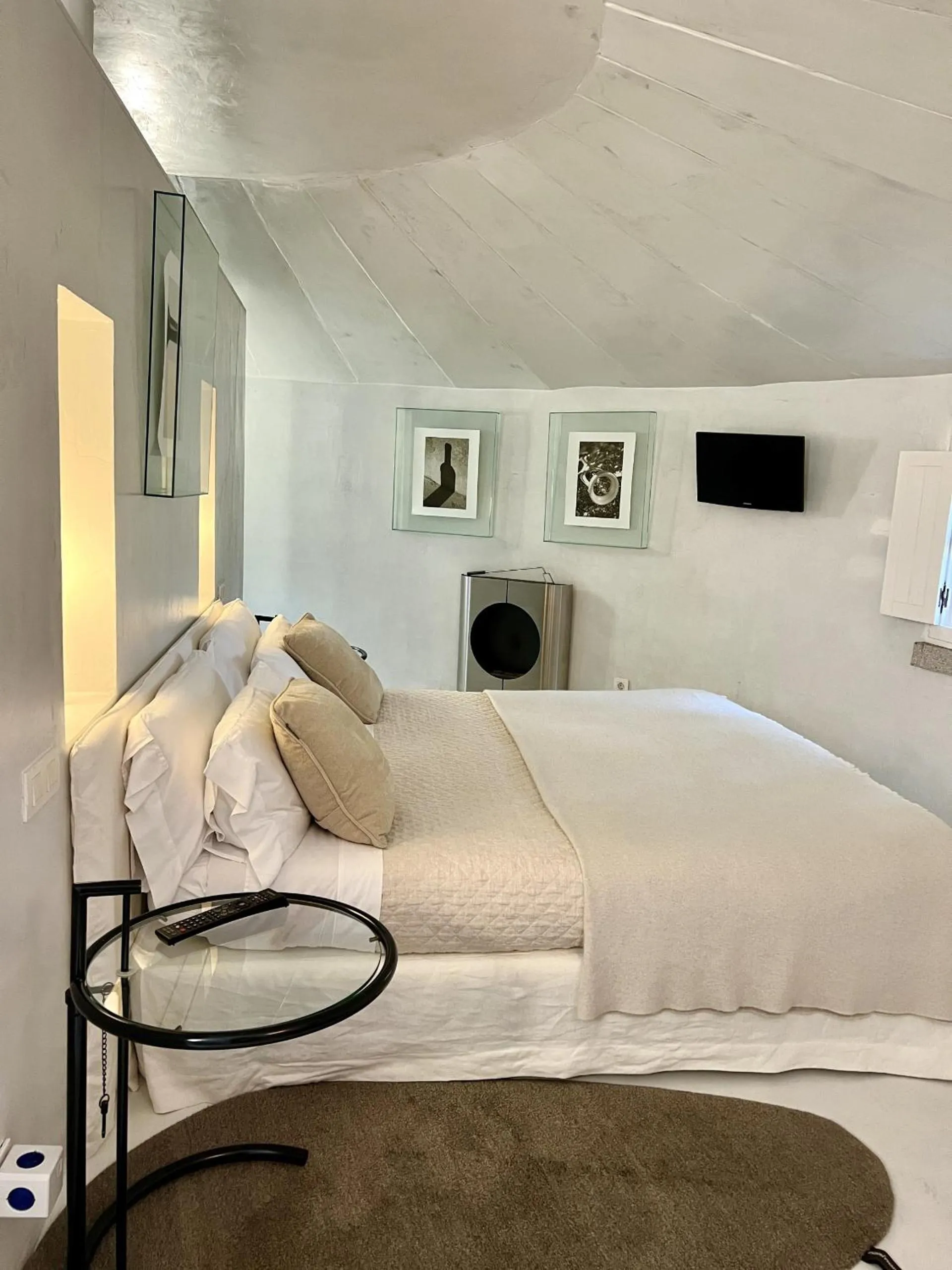 Bedroom, Bed in Enoturismo Novavila Rias Baixas Wine Design