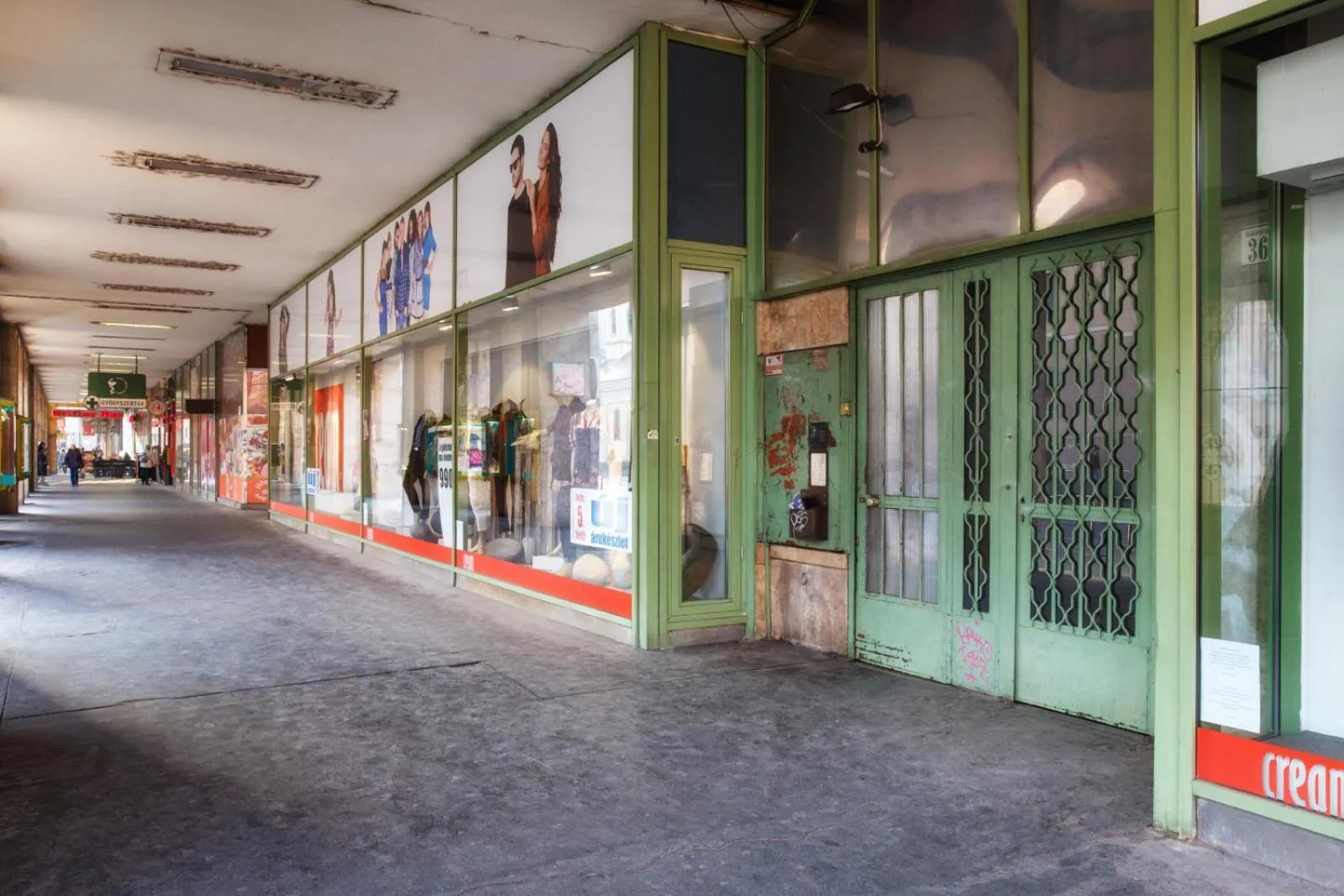 Facade/entrance in Julia superior apartment in the city center.