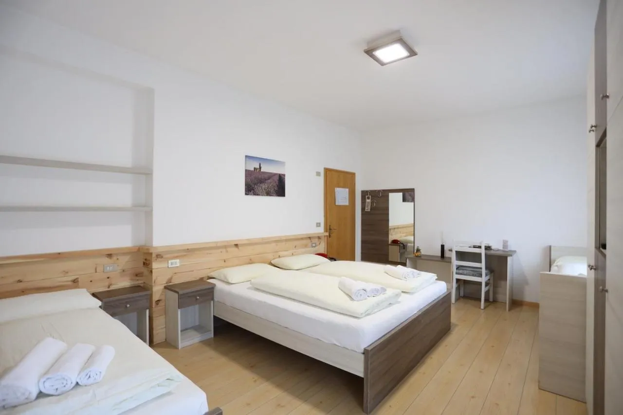 Bed in Albergo Bellaria