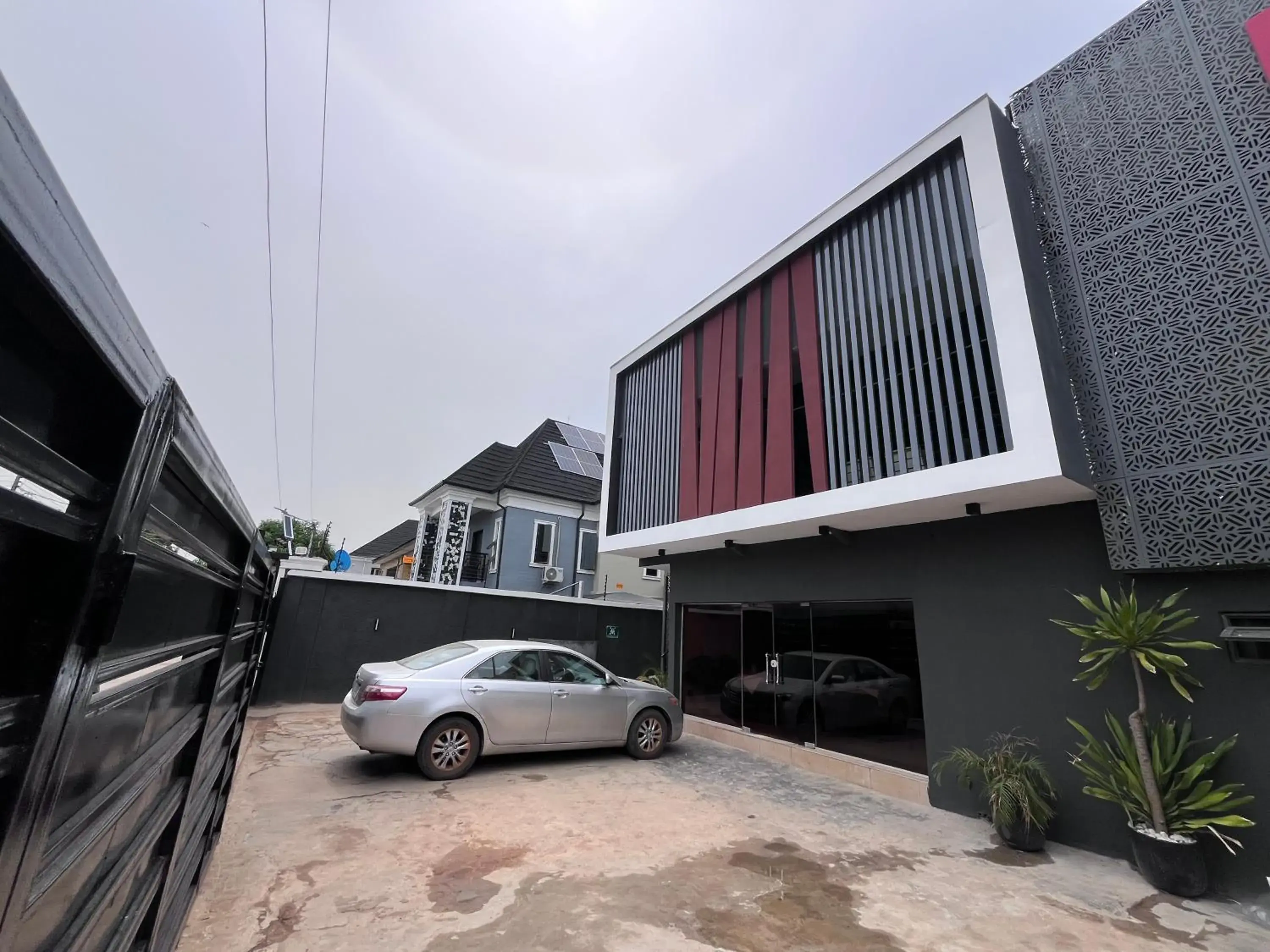 Property building in Blackwood Hotels Property building in Blackwood Hotels