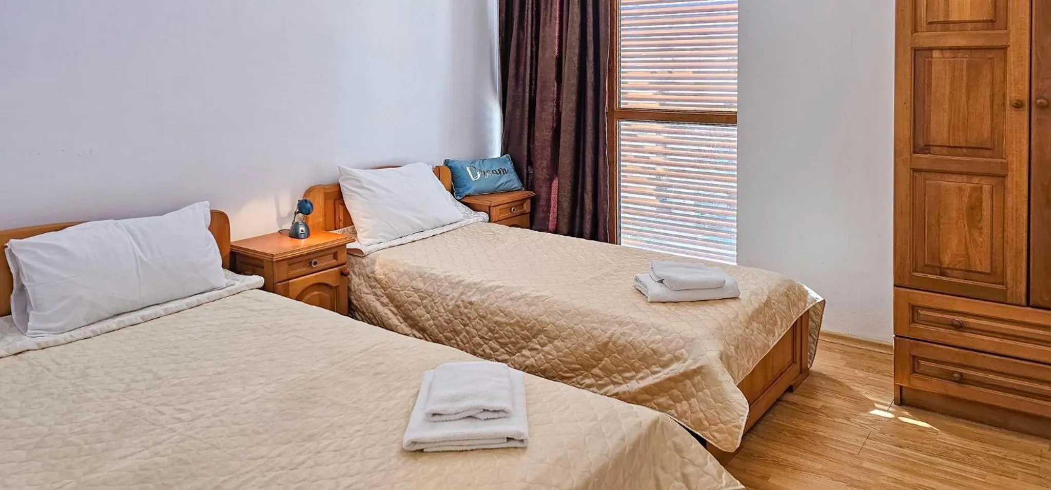 Bed in Sun City I Apartments