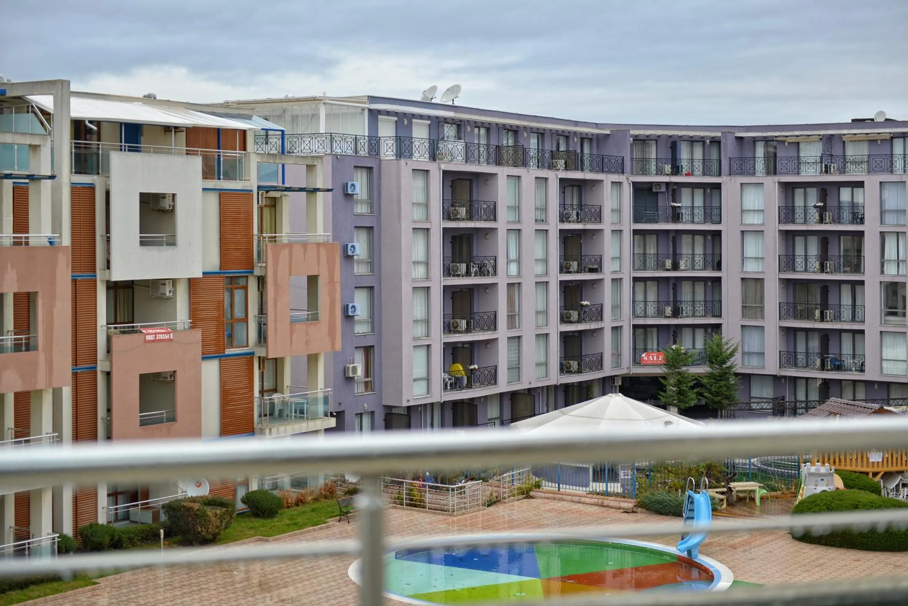 Property building in Sun City I Apartments