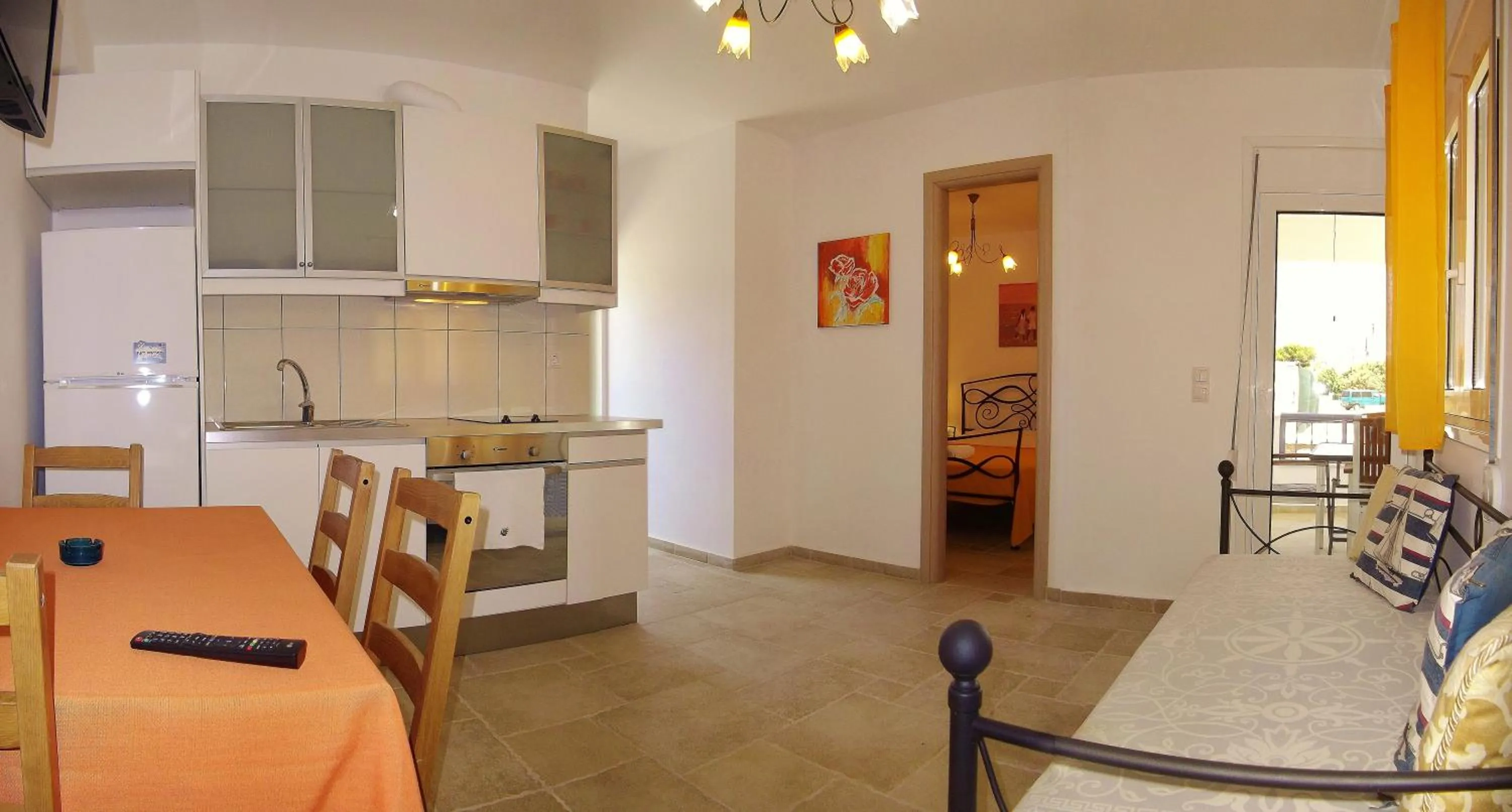 Photo of the whole room in Estella Studios