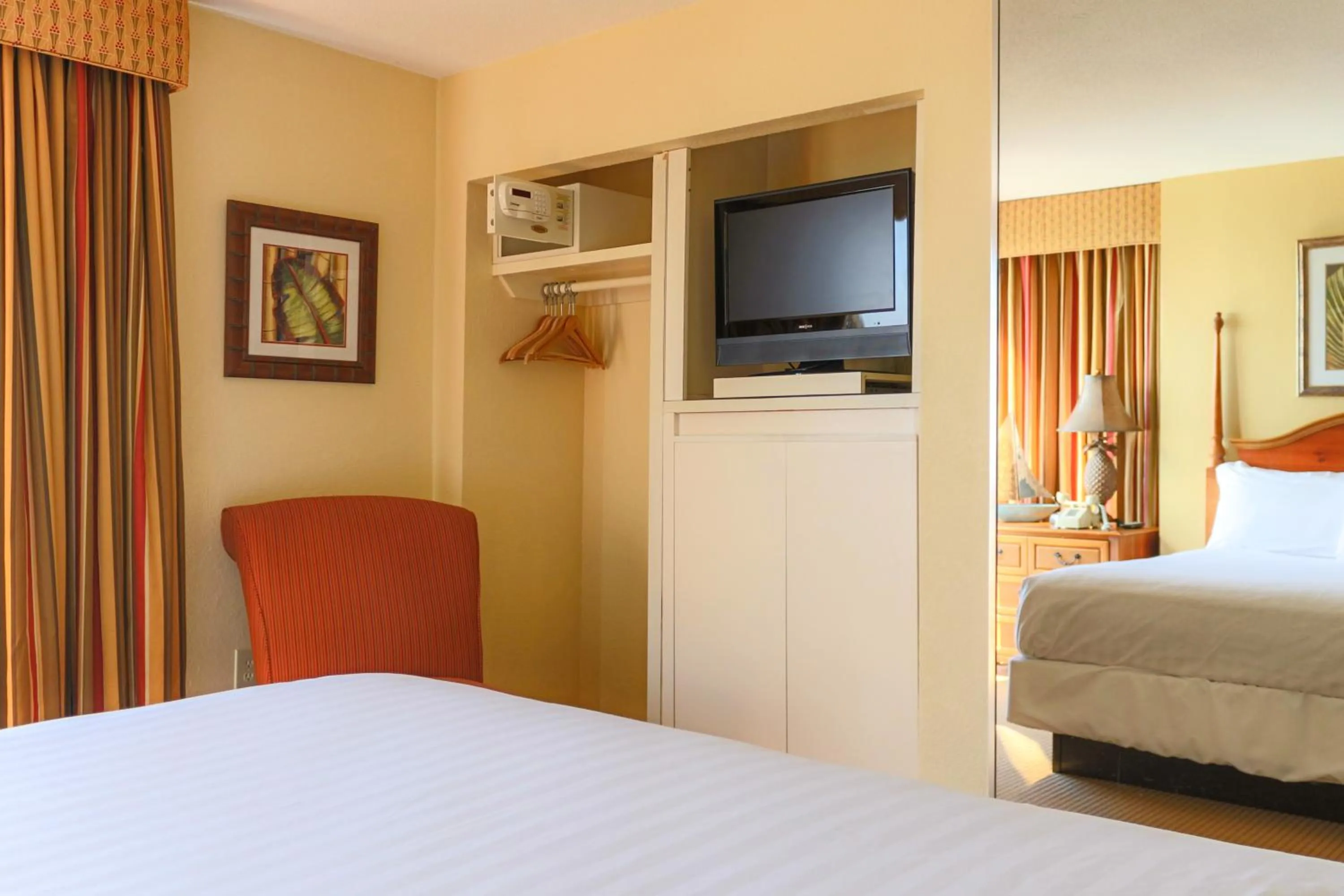 Photo of the whole room, Bed in Schooner II Beach and Racquet Club