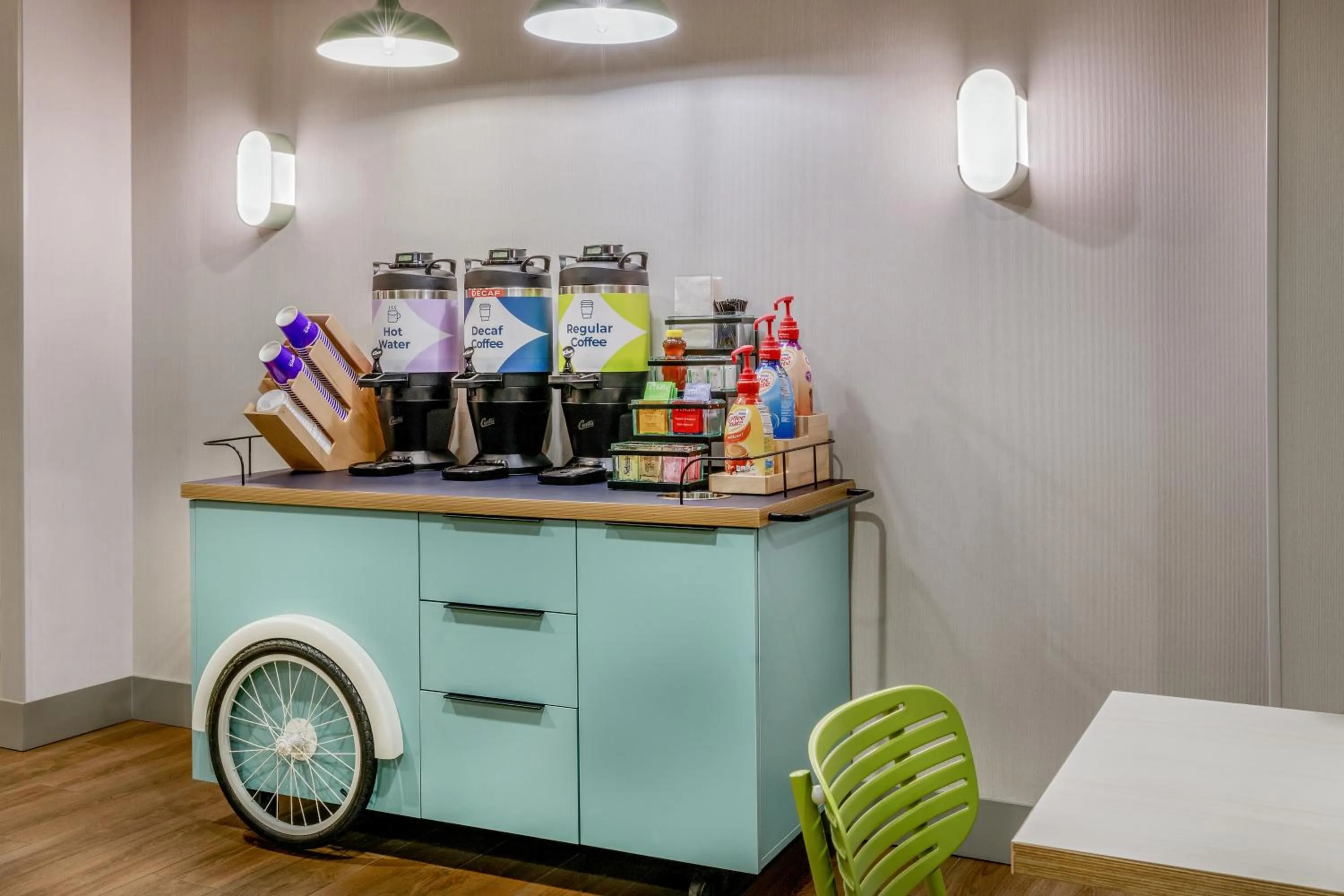 Coffee/tea facilities in Spark by Hilton Denver International Airport