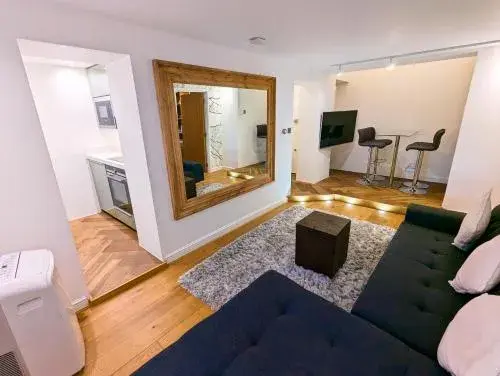 Modern 1 Bedroom Apartment in Kensington Modern 1 Bedroom Apartment in Kensington