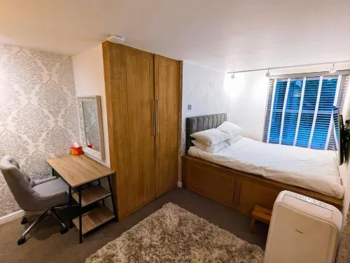 Modern 1 Bedroom Apartment in Kensington