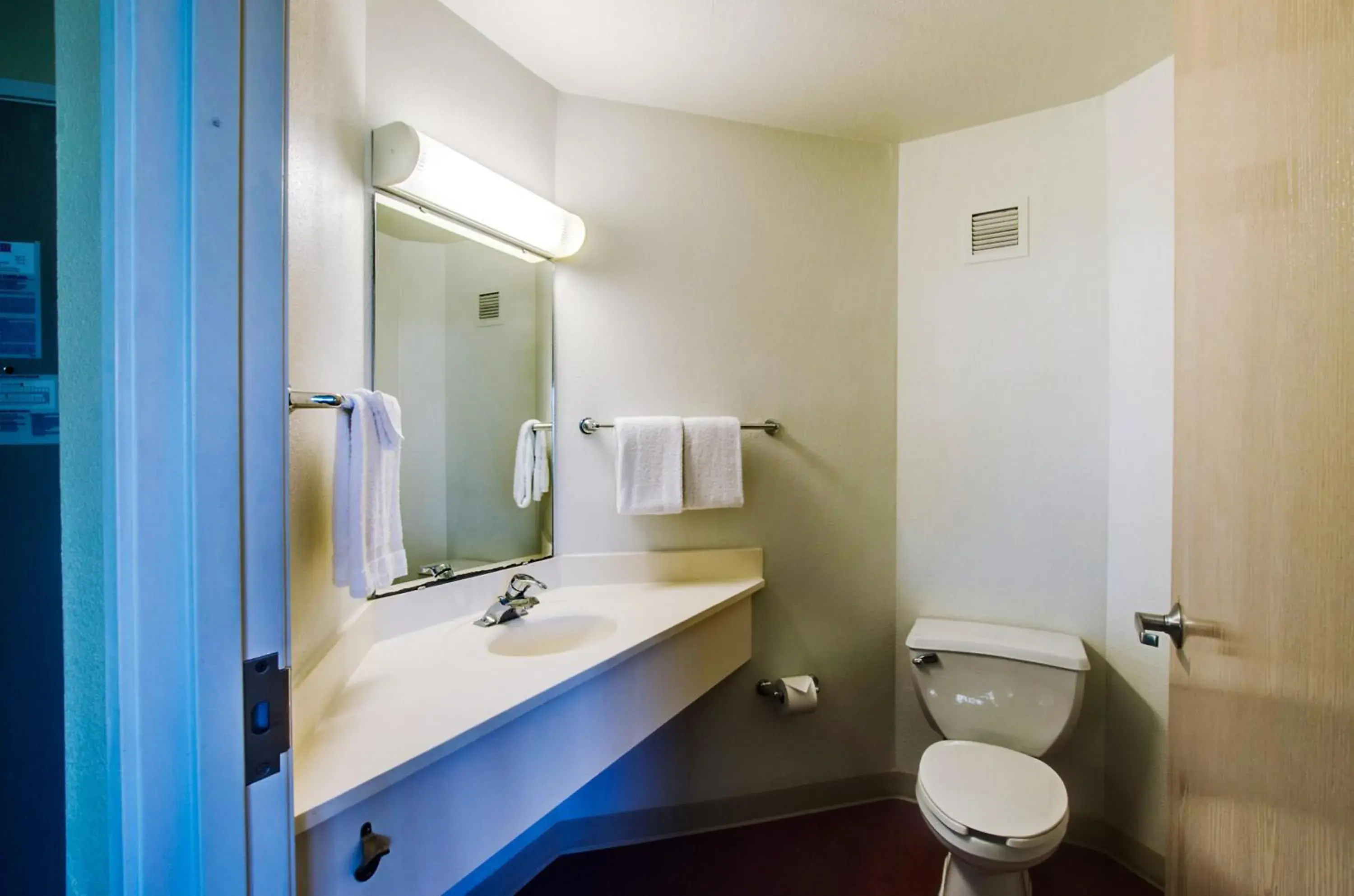 Toilet, Bathroom in Motel 6-Fort Mill, SC - Charlotte