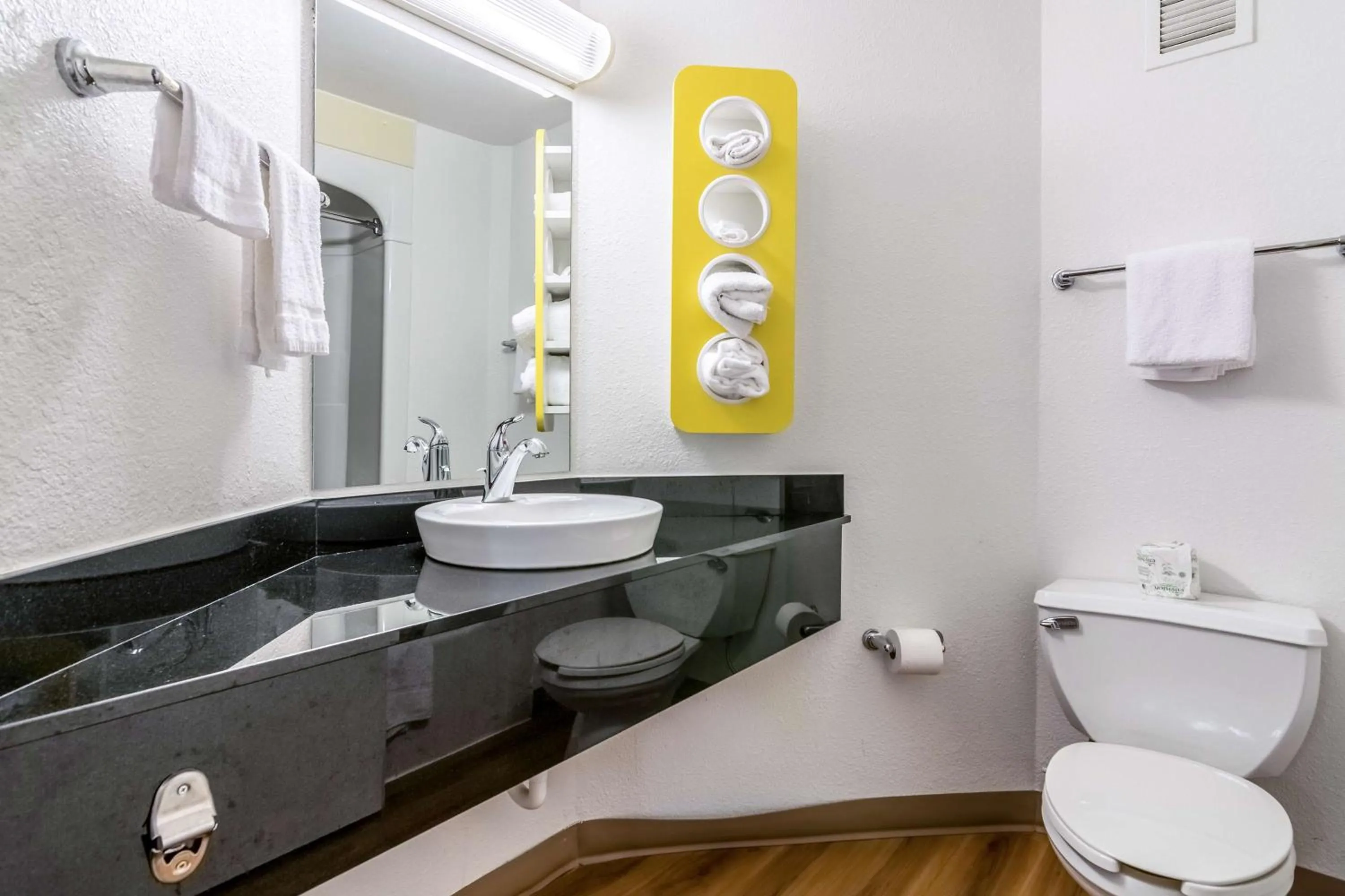 Photo of the whole room in Motel 6-Fort Mill, SC - Charlotte