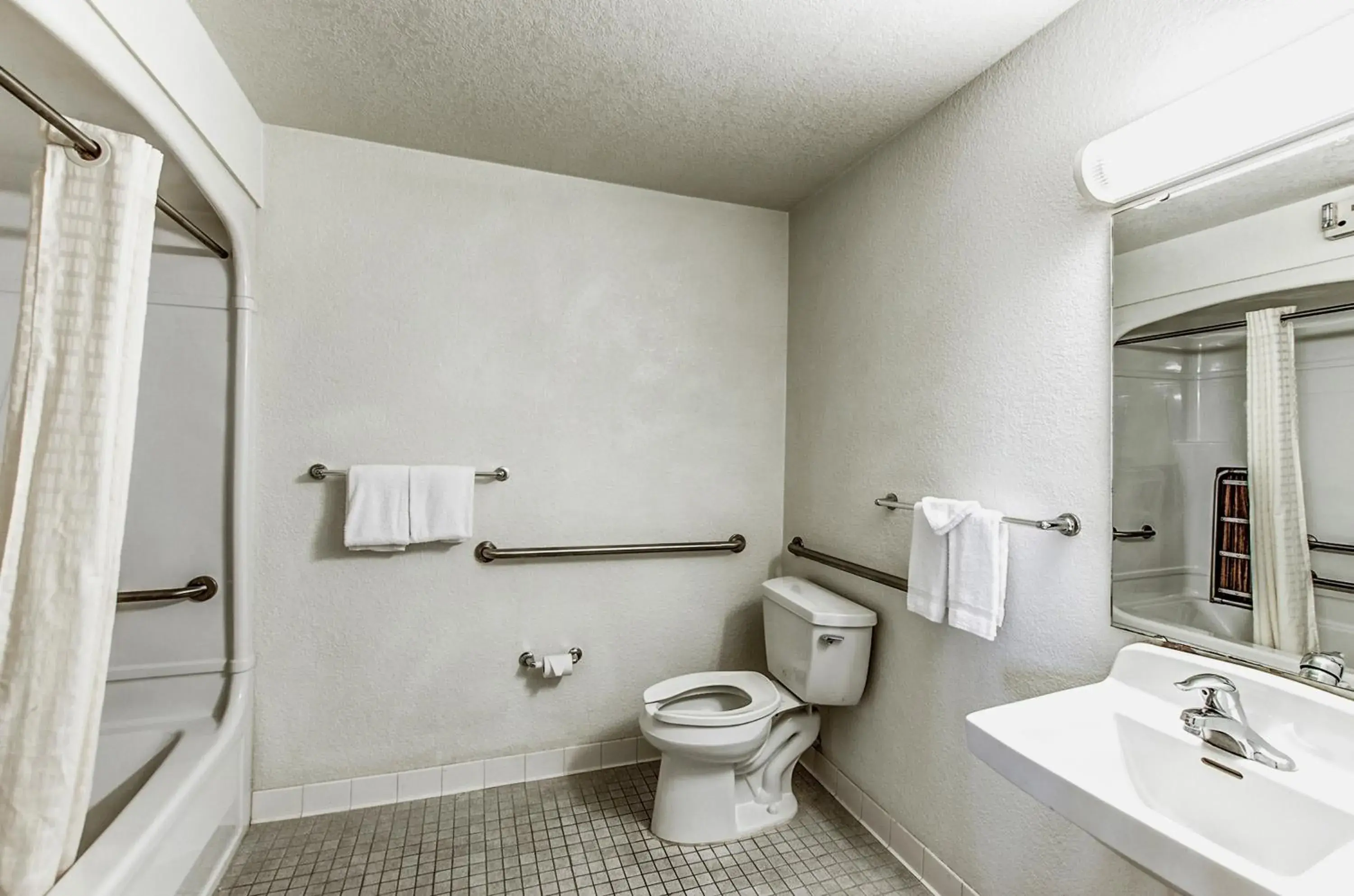 Bathroom in Motel 6-Fort Mill, SC - Charlotte