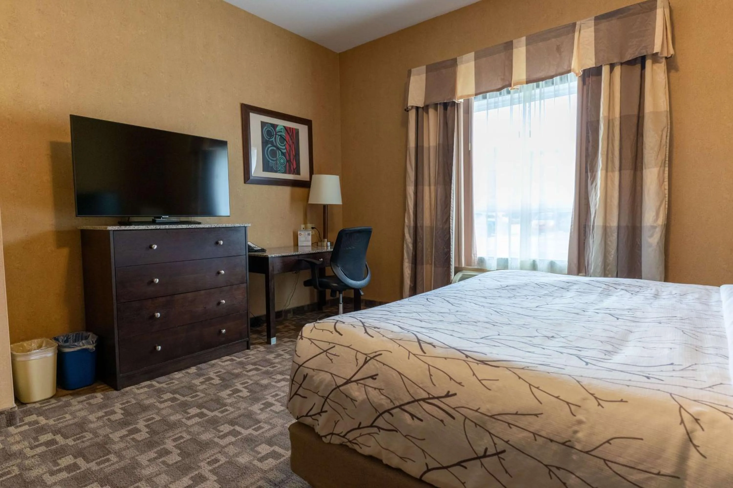 Bedroom, Bed in Best Western Plus South Edmonton Inn & Suites