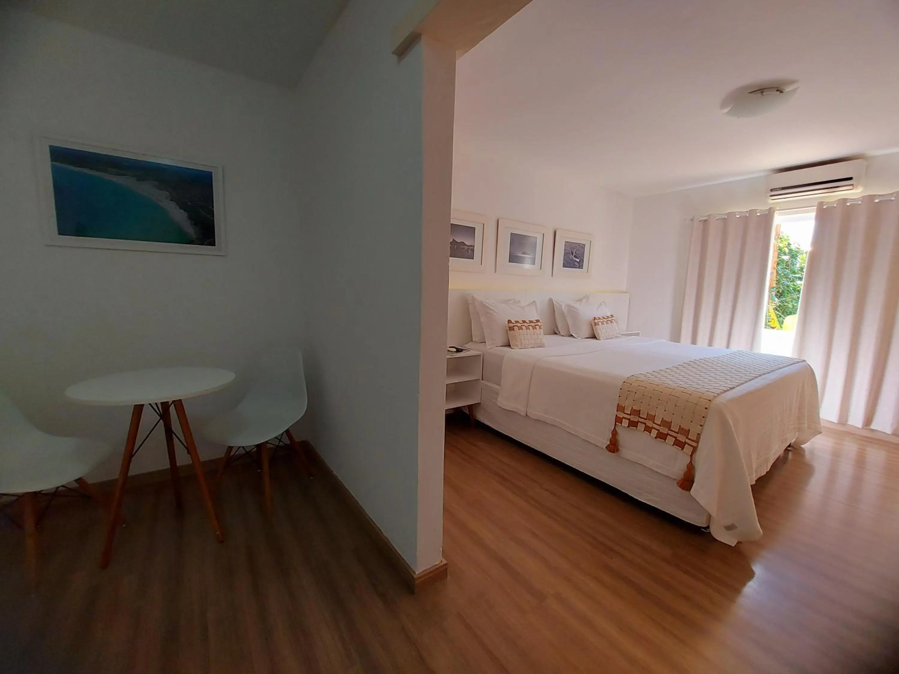 Photo of the whole room, Bed in Pousada Arraial Inn