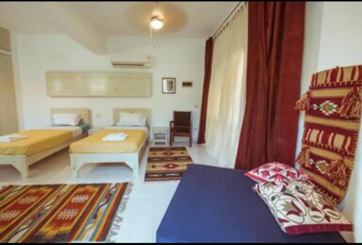 Bed in Solaris