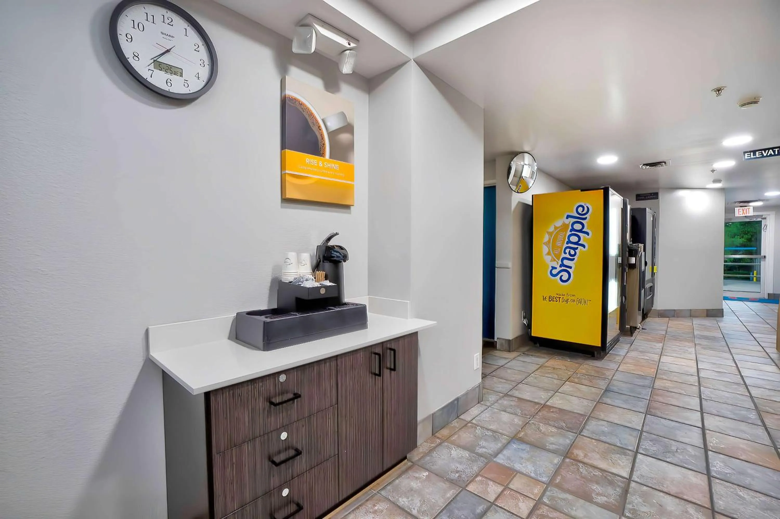 Restaurant/places to eat in Motel 6-Benbrook, TX - Fort Worth