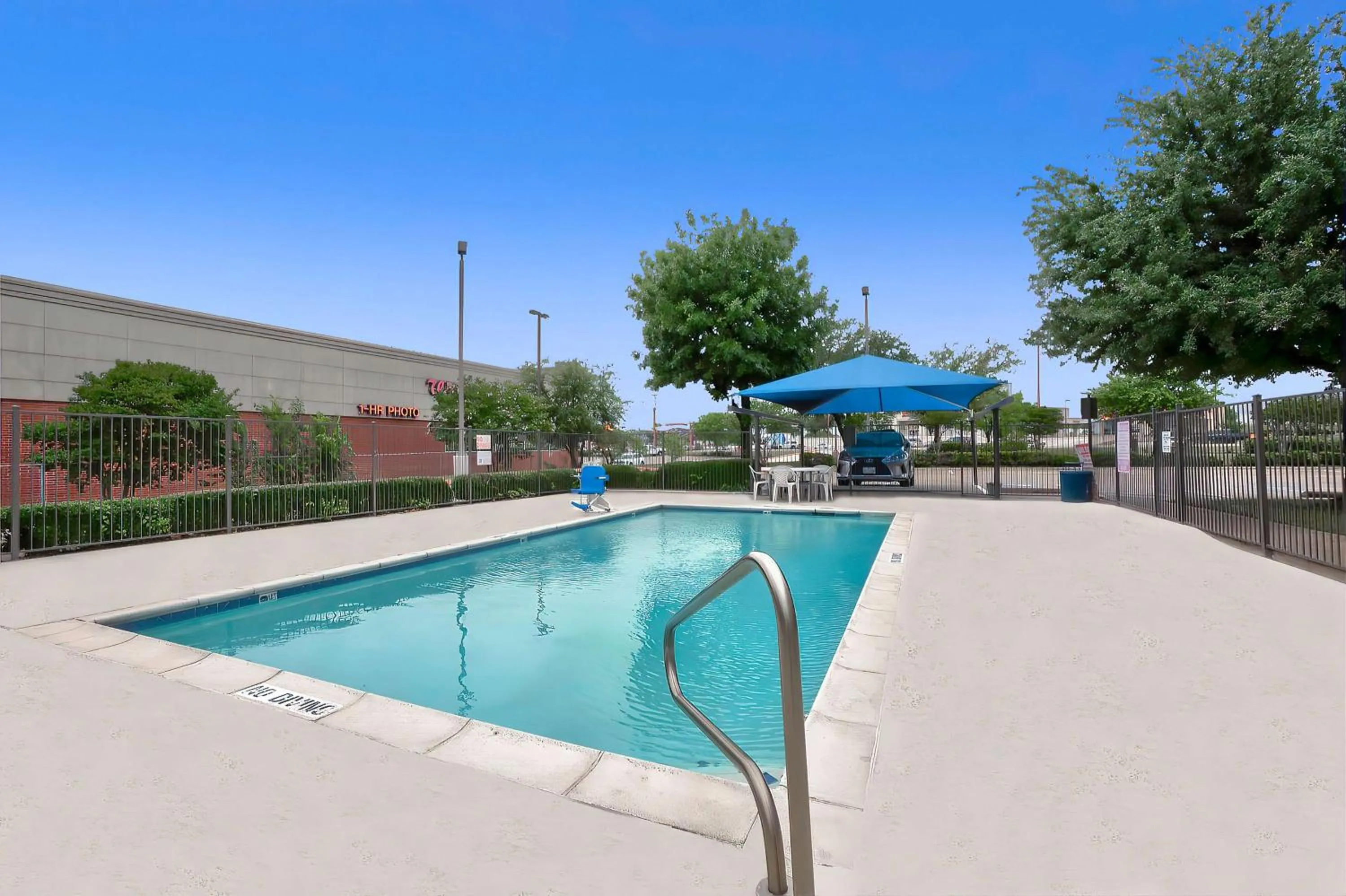 Pool view in Motel 6-Benbrook, TX - Fort Worth