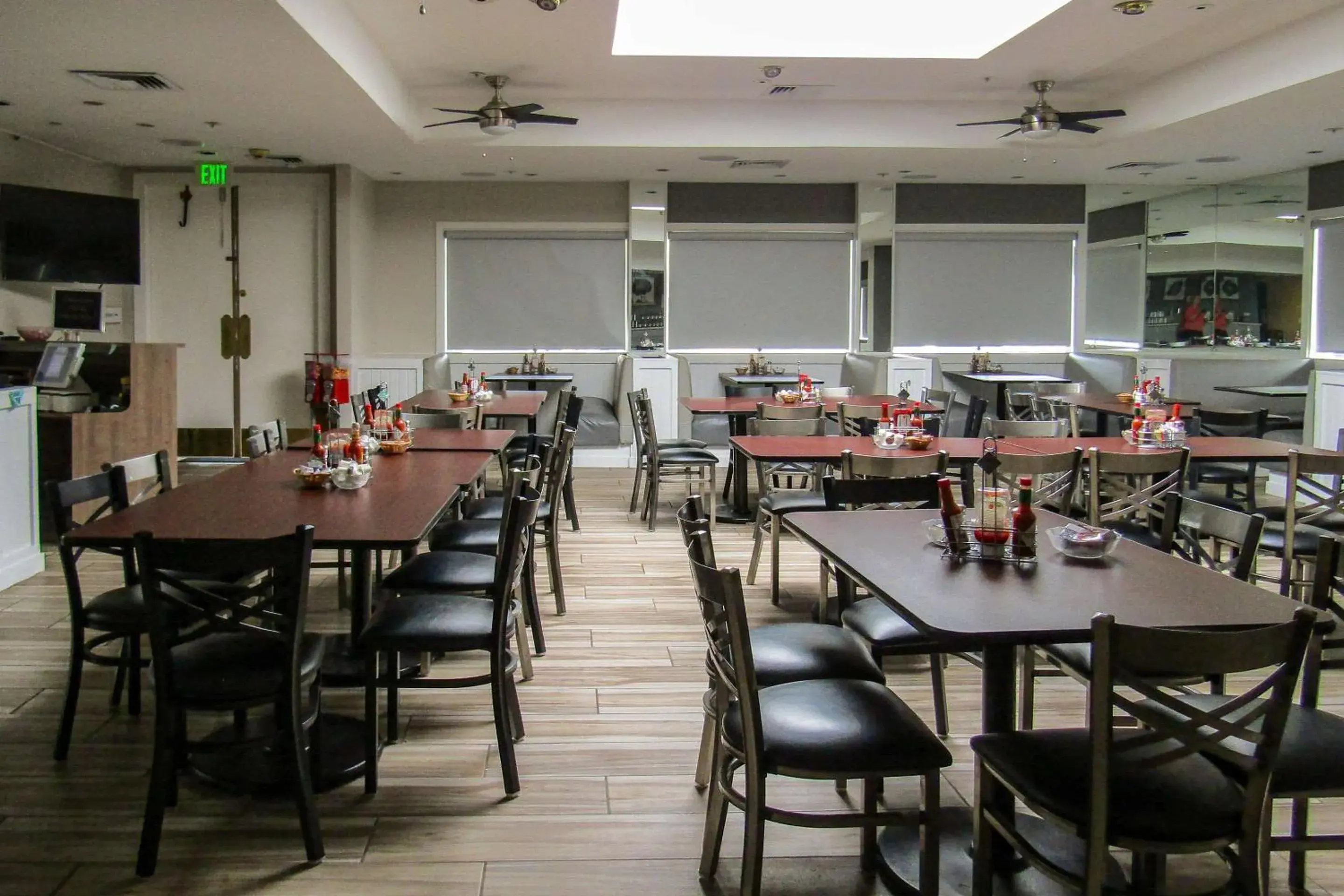 Breakfast in Clarion Inn Near China Lake Naval Station Breakfast in Clarion Inn Near China Lake Naval Station