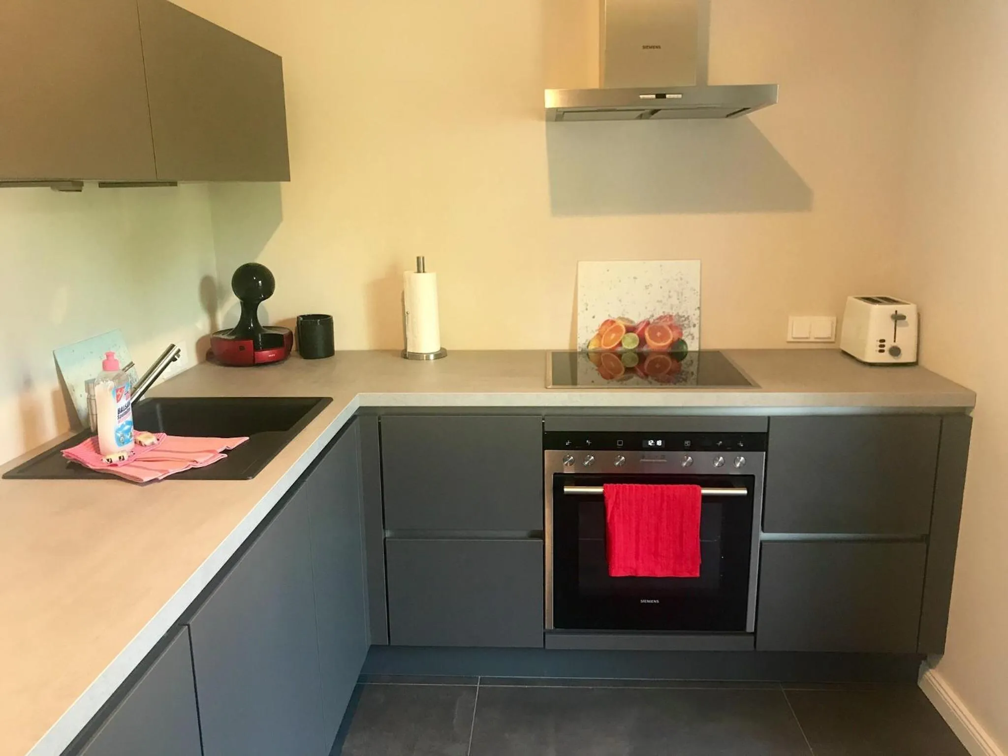 Kitchen or kitchenette in Ferienwohnung Gipfelnest