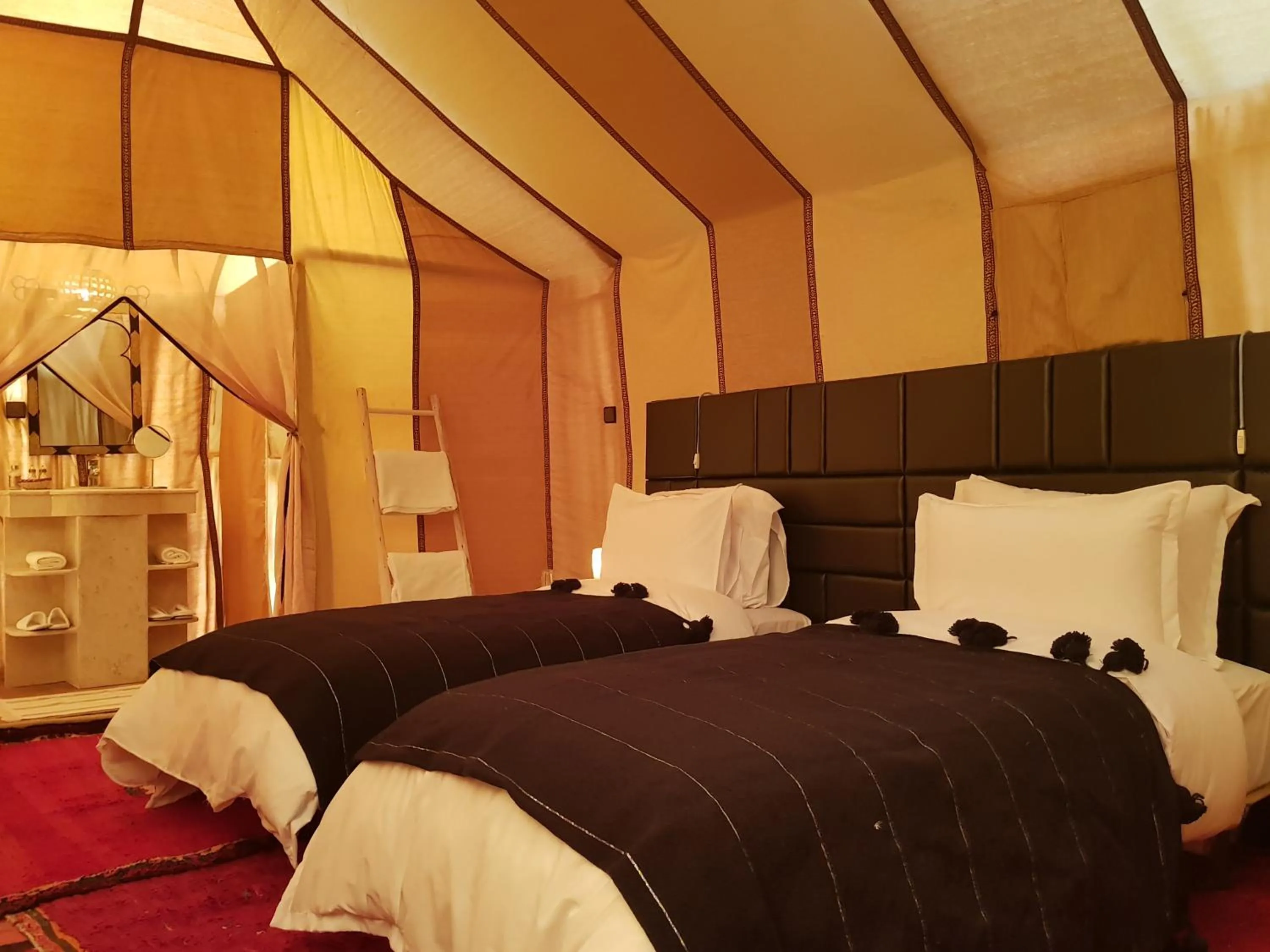 Bedroom, Bed in Erg Chebbi Camp