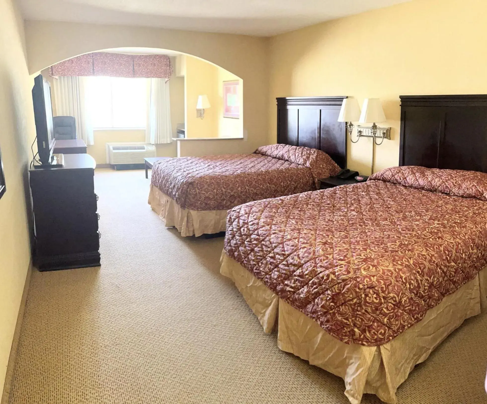 Standard Queen Room with Two Queen Beds - single occupancy - Non Smoking in Regency Inn & Suites Standard Queen Room with Two Queen Beds - single occupancy - Non Smoking in Regency Inn & Suites