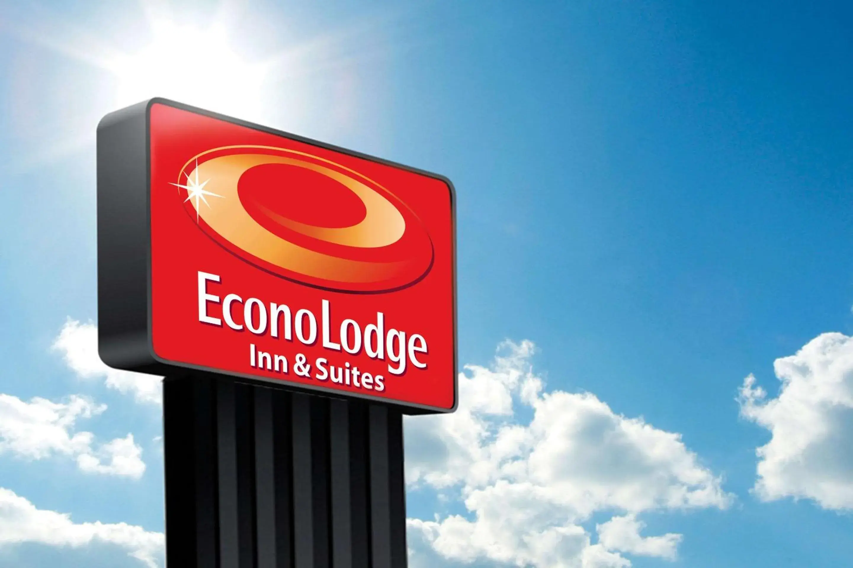 Property building in Econo Lodge Inn & Suites