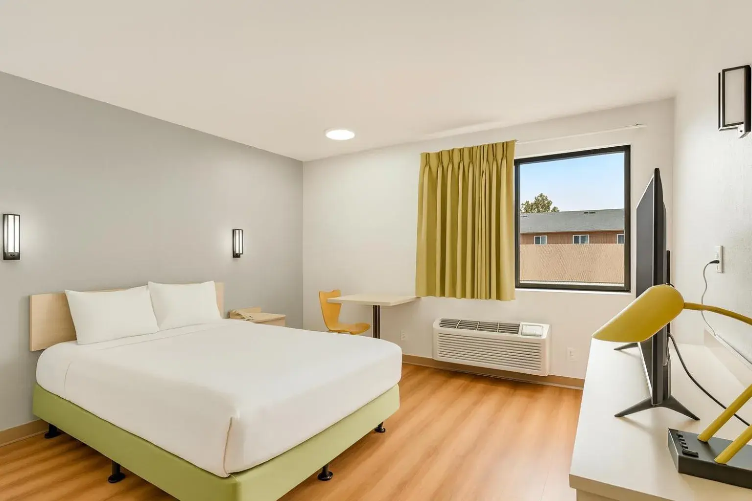 Double Room - Non-Smoking in Motel 6 Ogden, UT- Downtown Double Room - Non-Smoking in Motel 6 Ogden, UT- Downtown