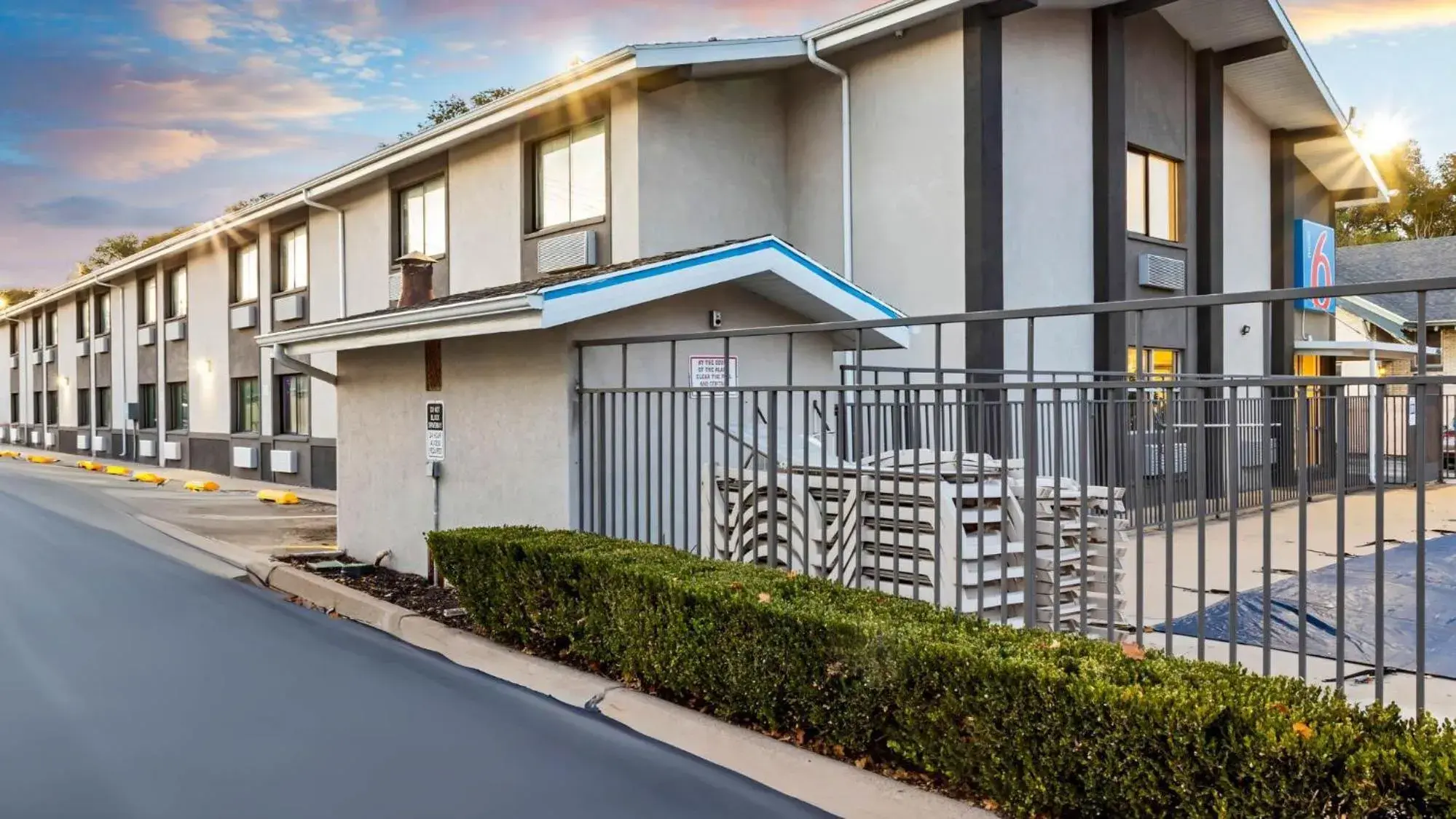 Property building in Motel 6 Ogden, UT- Downtown Property building in Motel 6 Ogden, UT- Downtown