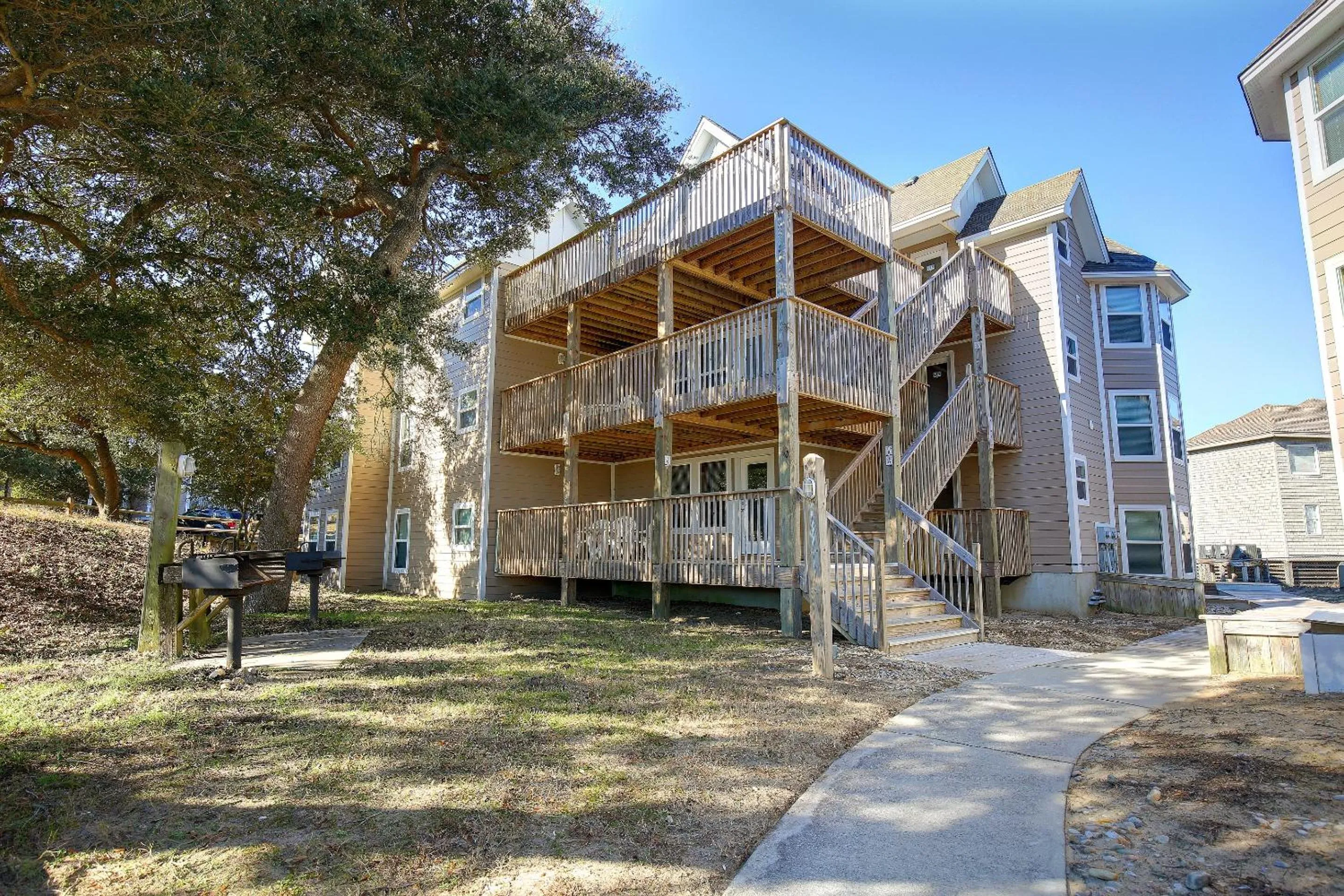 Property building in Barrier Island Station