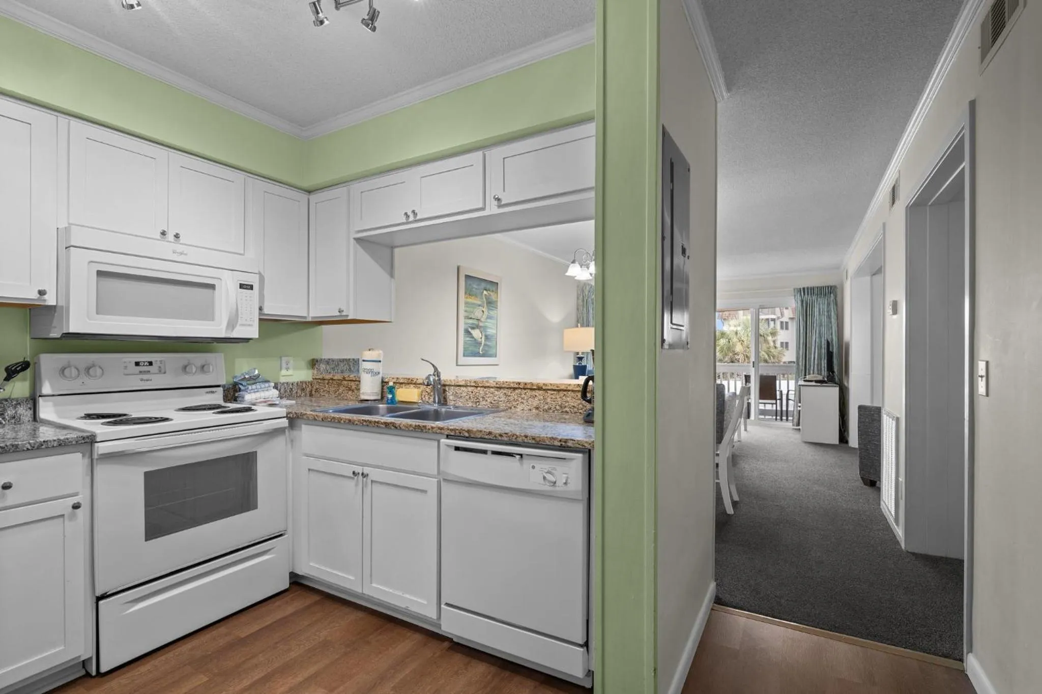 Kitchen or kitchenette in A Place at the Beach III