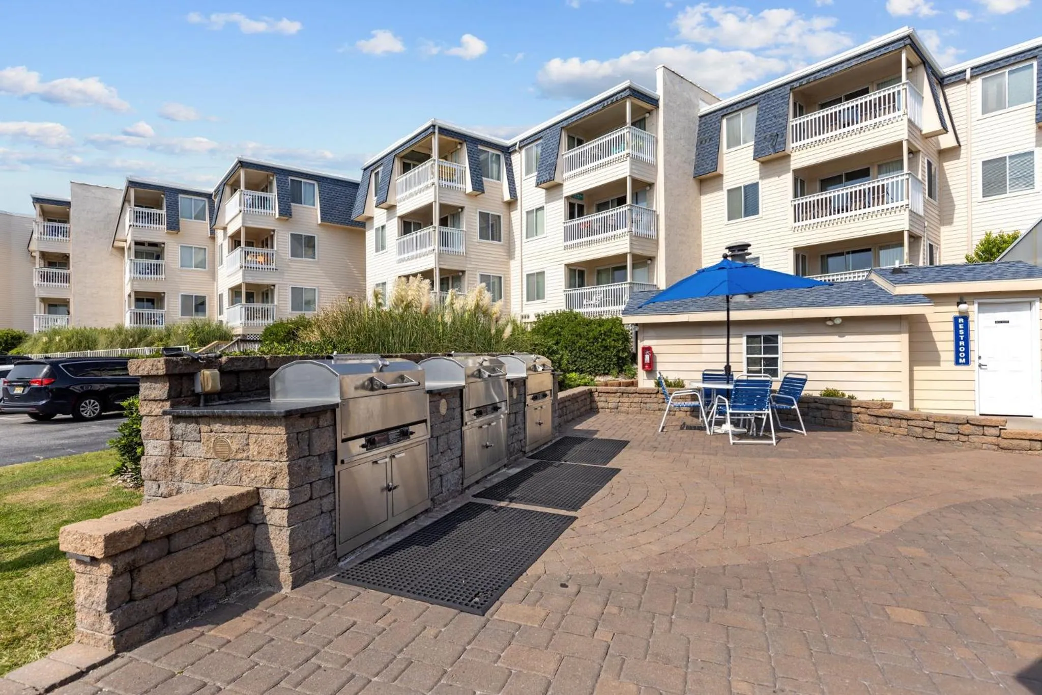 BBQ facilities in A Place at the Beach III