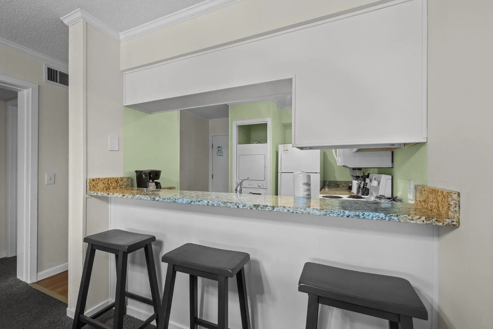 Kitchen or kitchenette in A Place at the Beach III