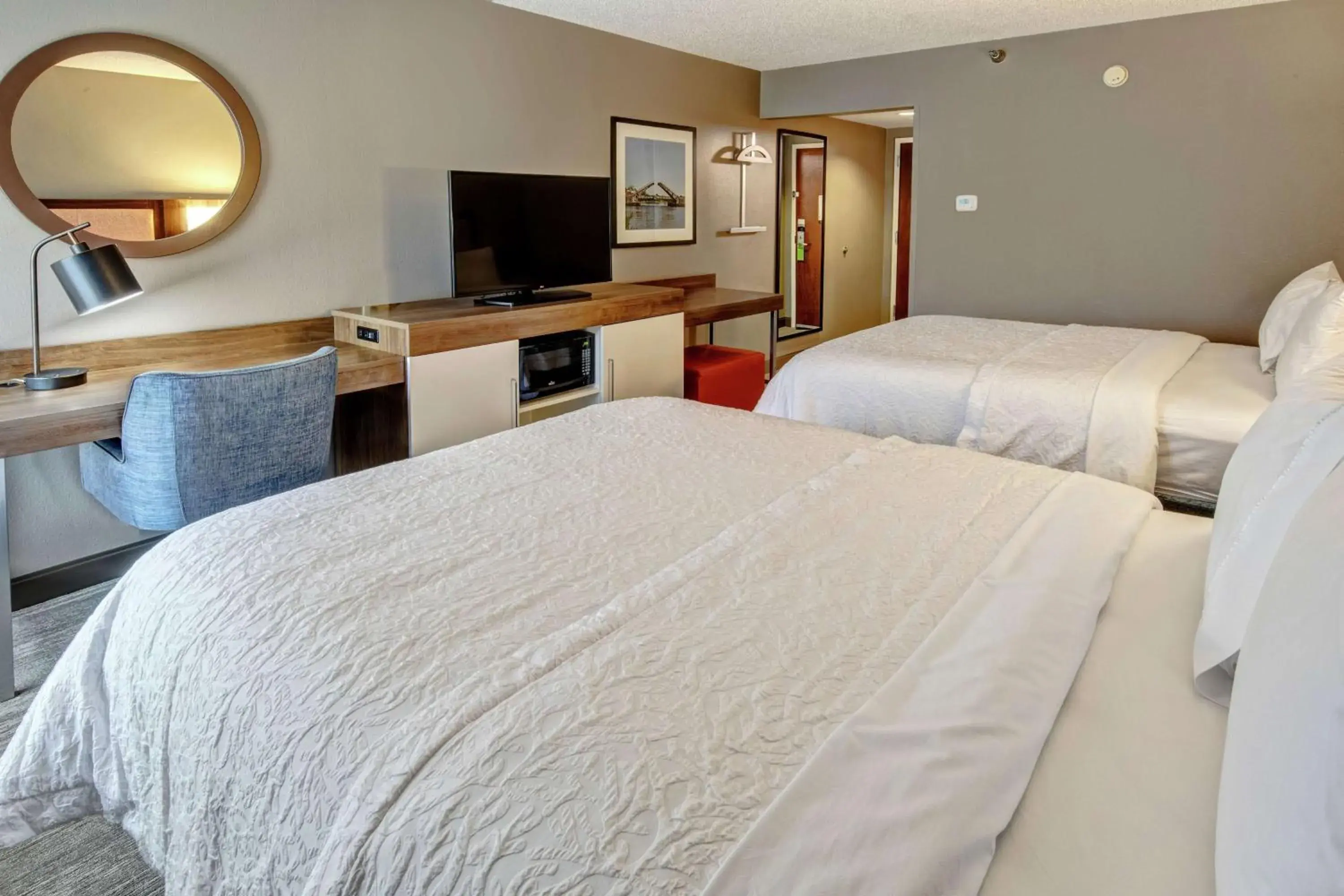 Bedroom, Bed in Hampton Inn Elizabeth City Bedroom, Bed in Hampton Inn Elizabeth City