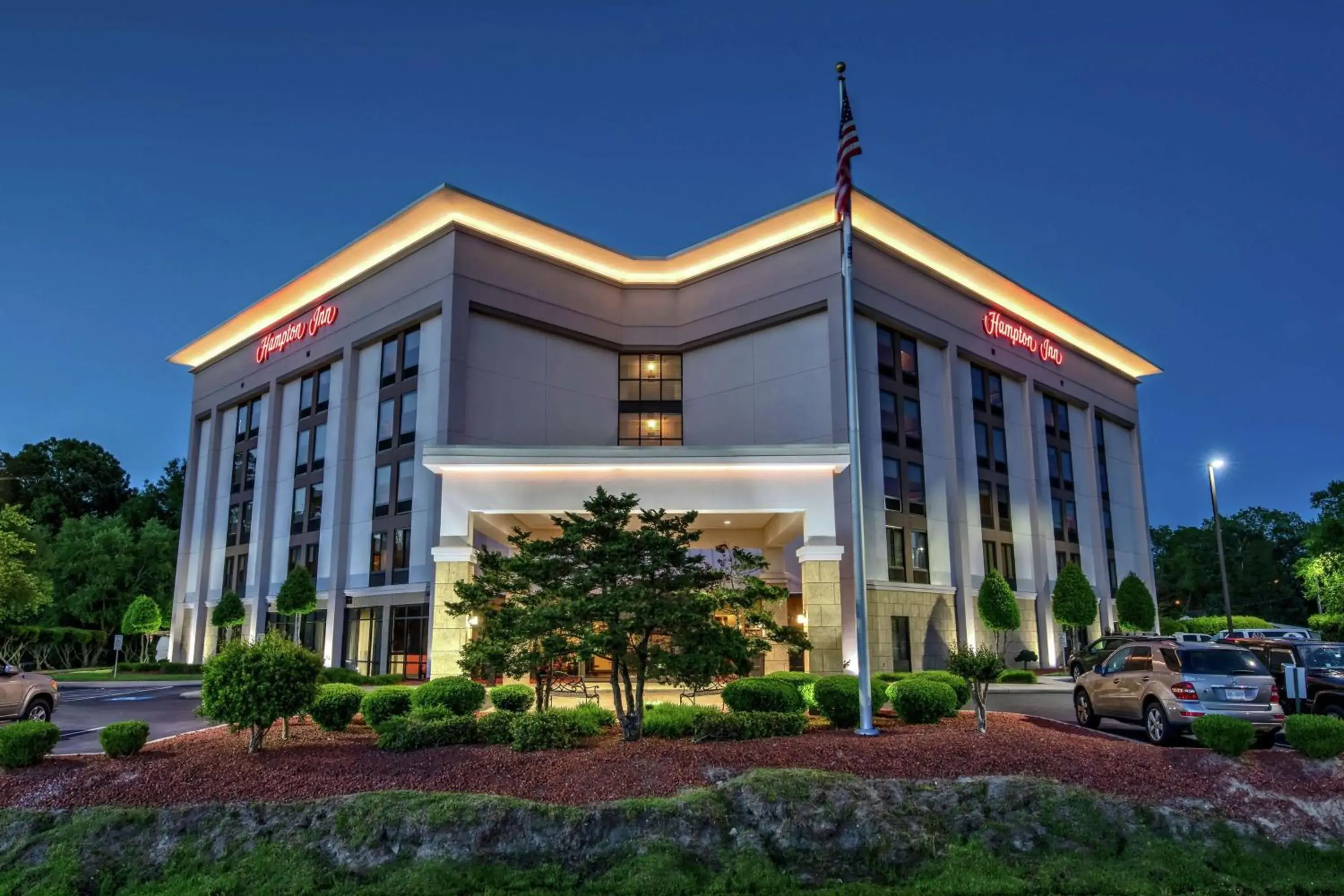 Property building in Hampton Inn Elizabeth City Property building in Hampton Inn Elizabeth City