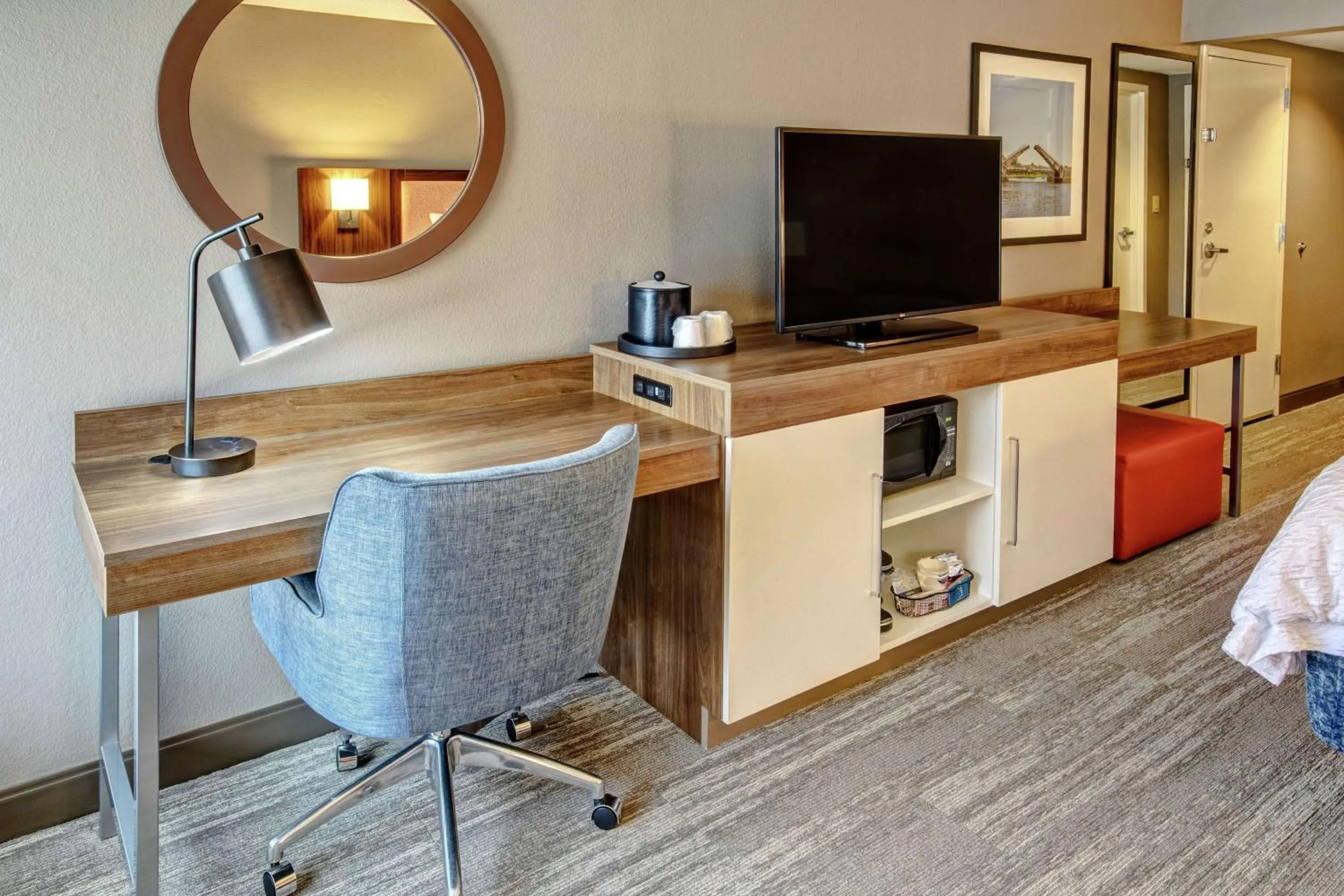 Bedroom in Hampton Inn Elizabeth City