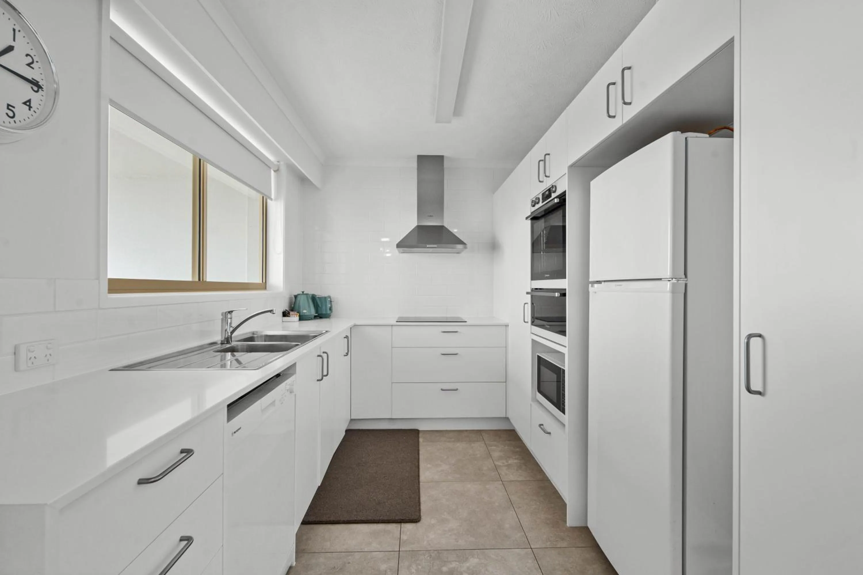 Sandcastles On Currumbin Beachfront, Gold Coast