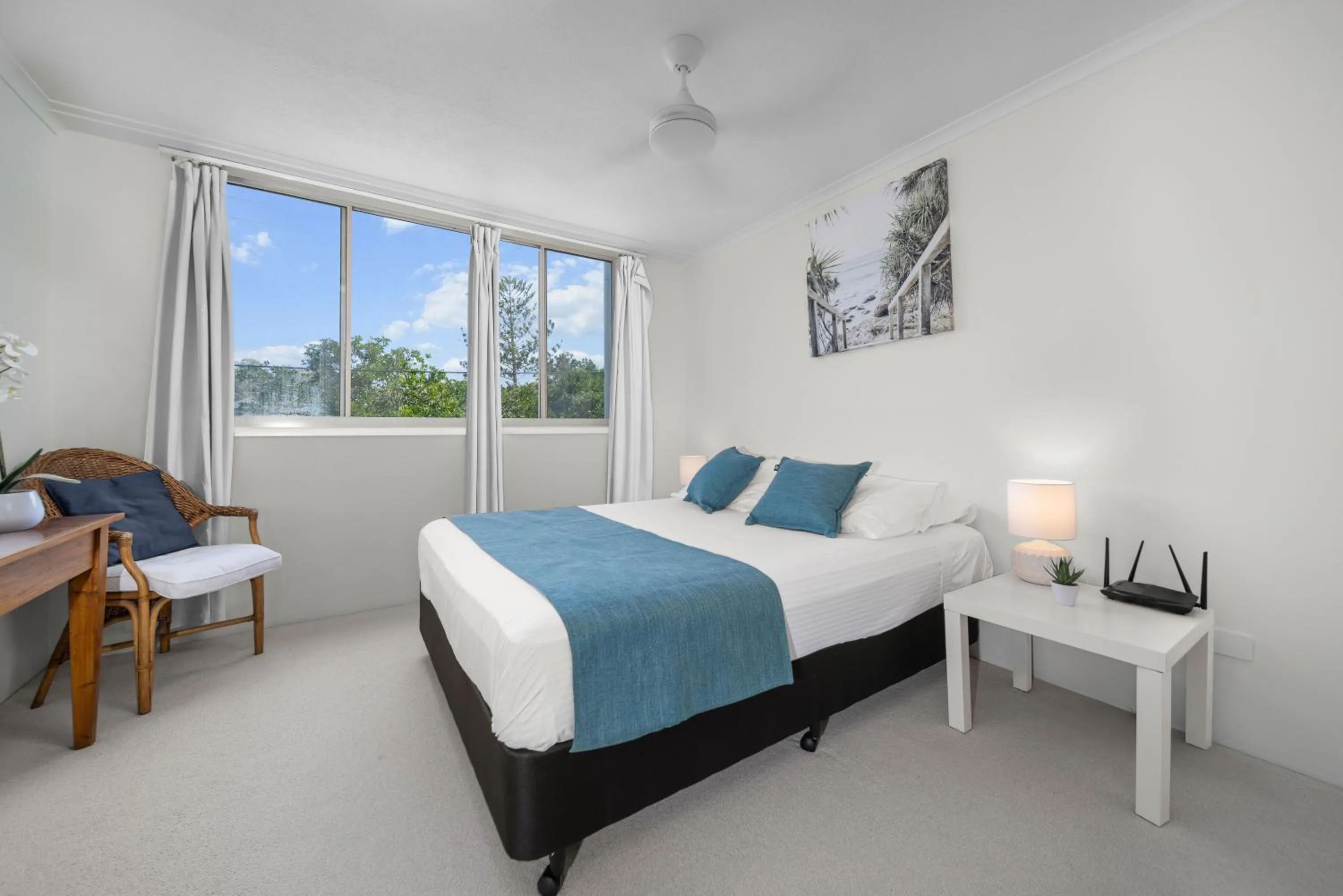 Bed in Sandcastles On Currumbin Beachfront, Gold Coast