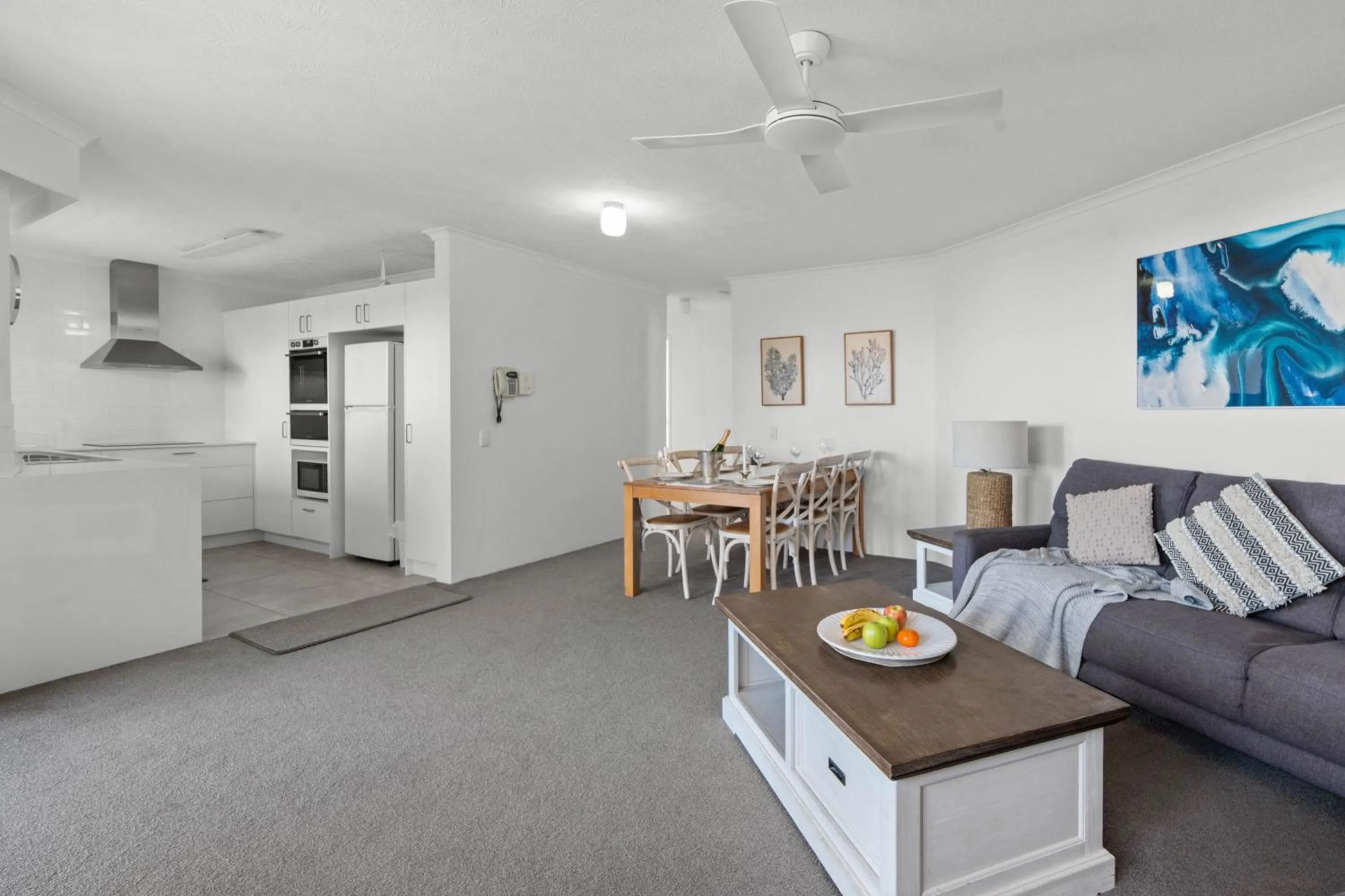 Sandcastles On Currumbin Beachfront, Gold Coast